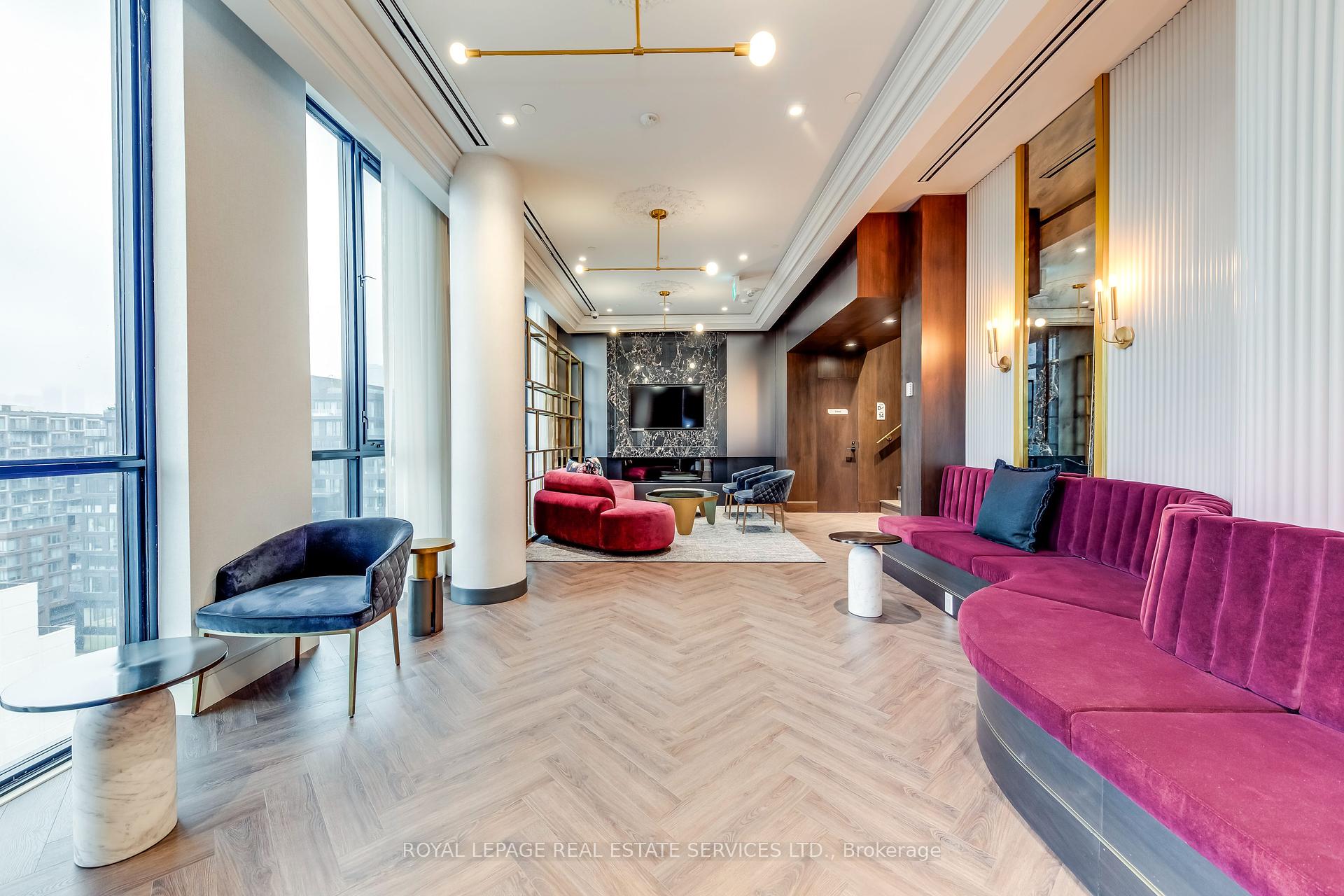 123 Portland Street #1004