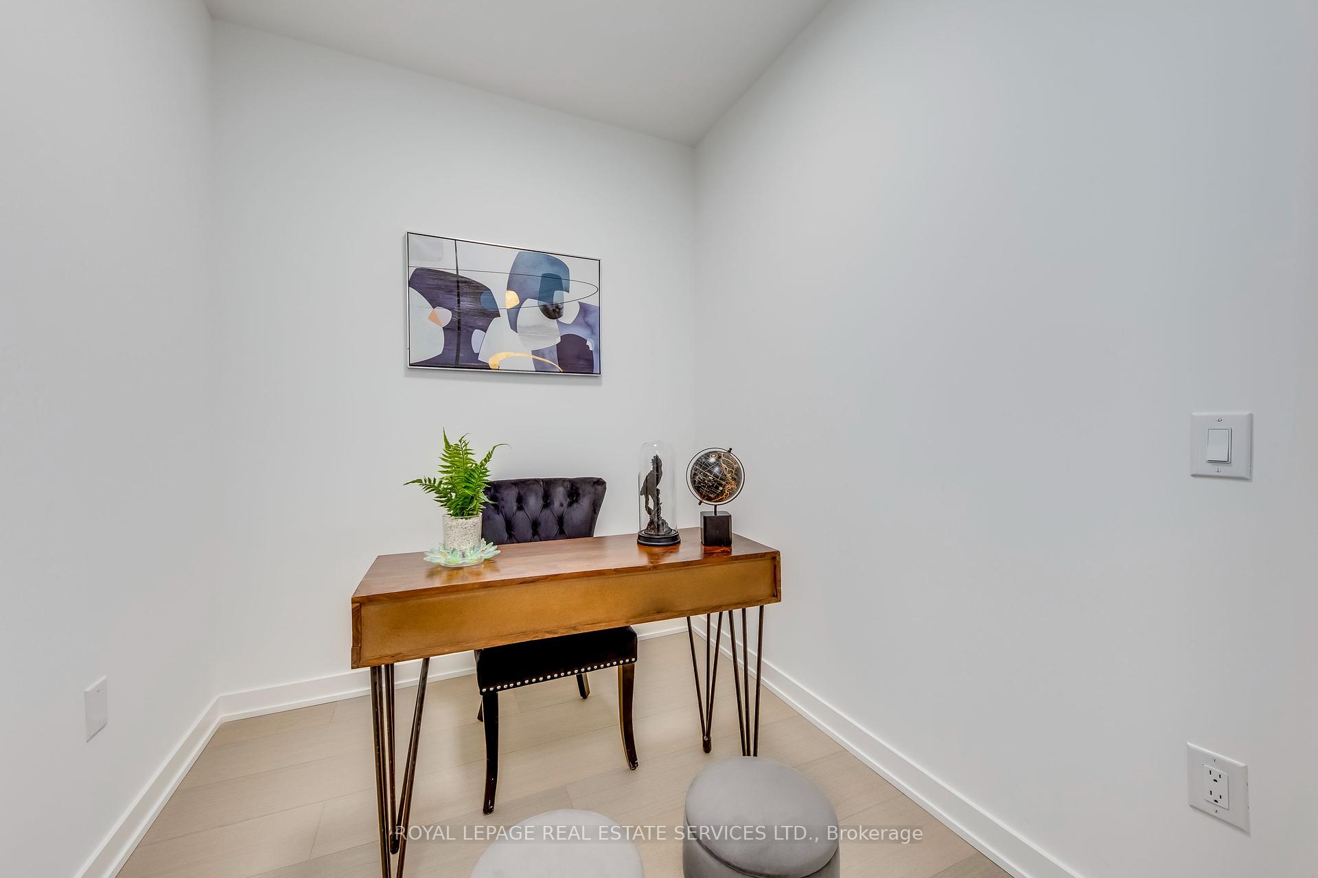 123 Portland Street #1004