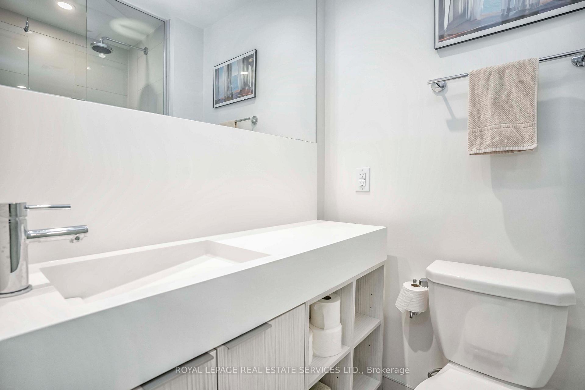 20 Richardson Street 1207, Toronto C08 Unit: 1207