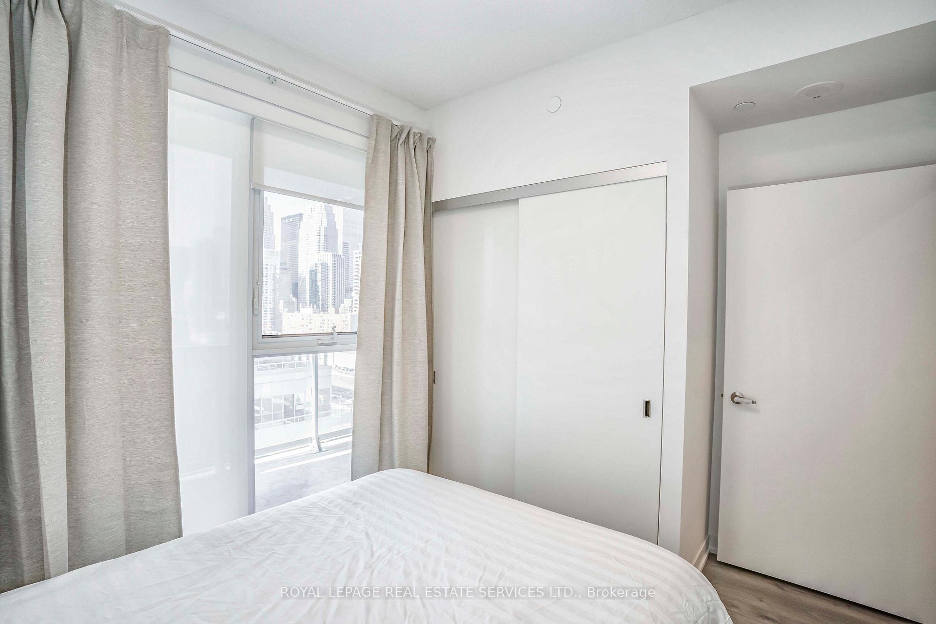 20 Richardson Street 1207, Toronto C08 Unit: 1207