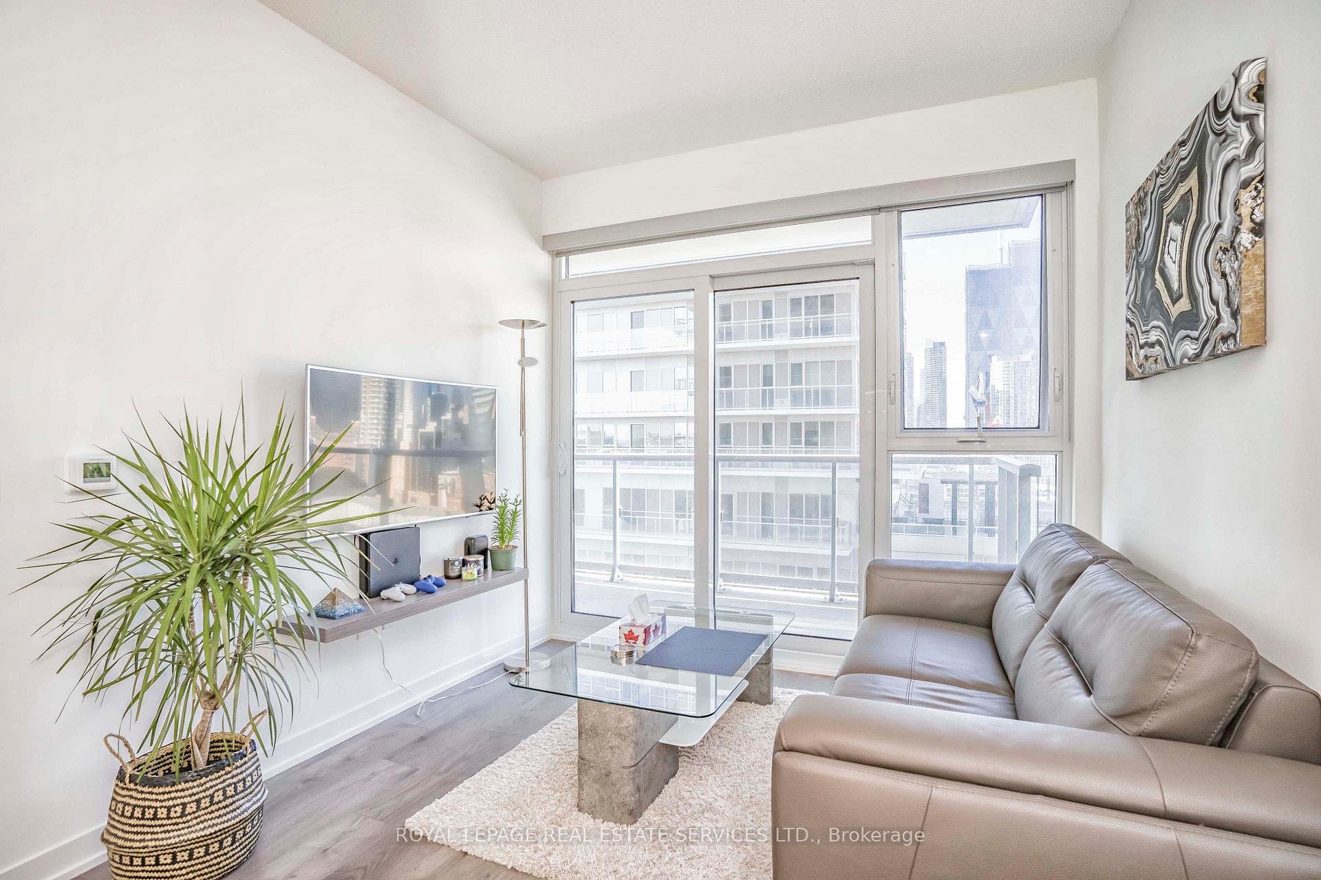 20 Richardson Street 1207, Toronto C08 Unit: 1207
