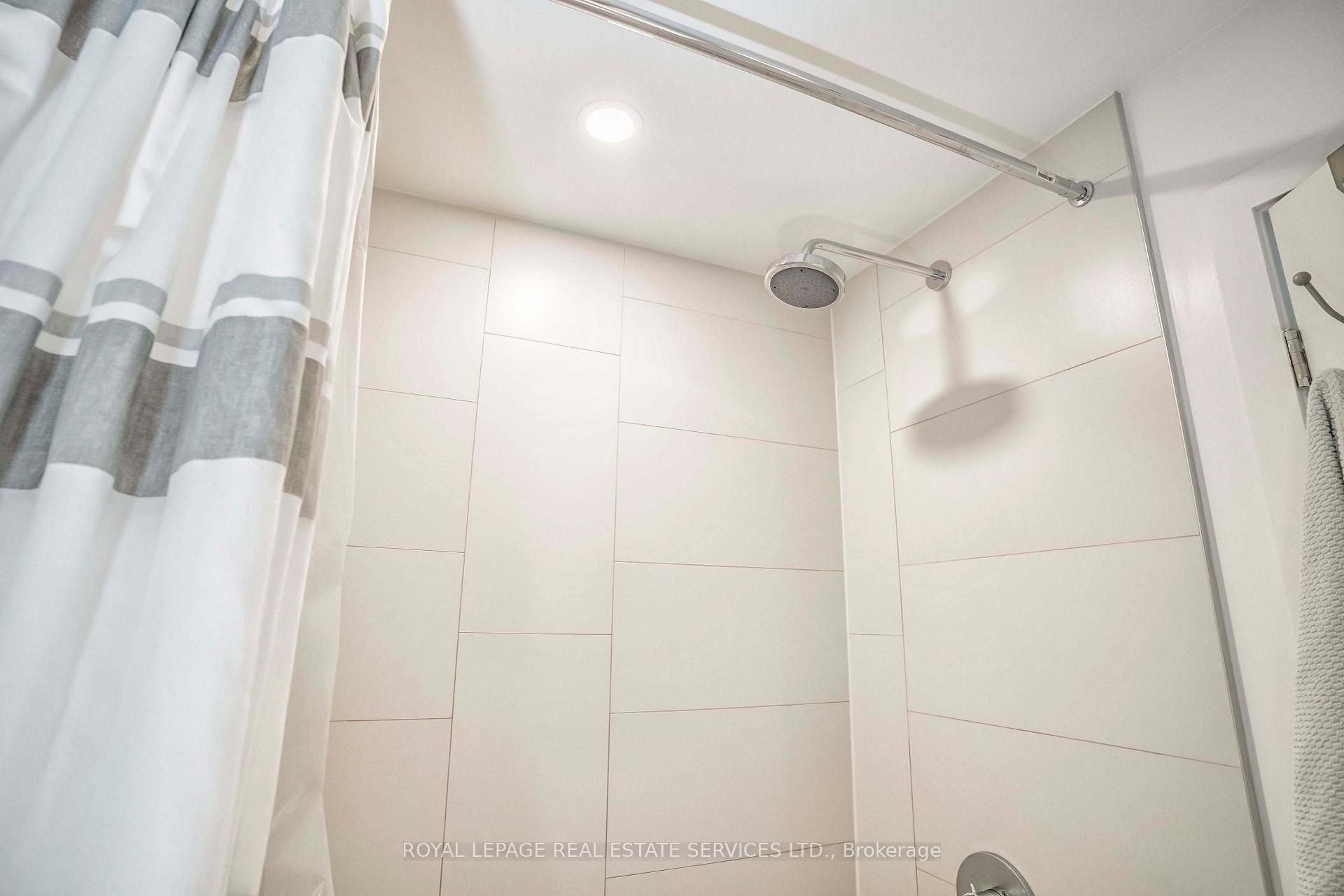 20 Richardson Street 1207, Toronto C08 Unit: 1207