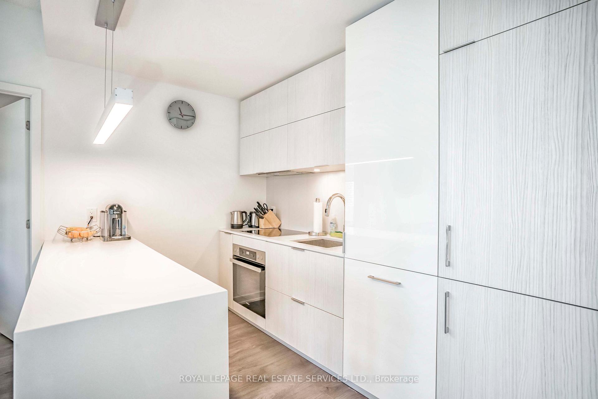 20 Richardson Street 1207, Toronto C08 Unit: 1207