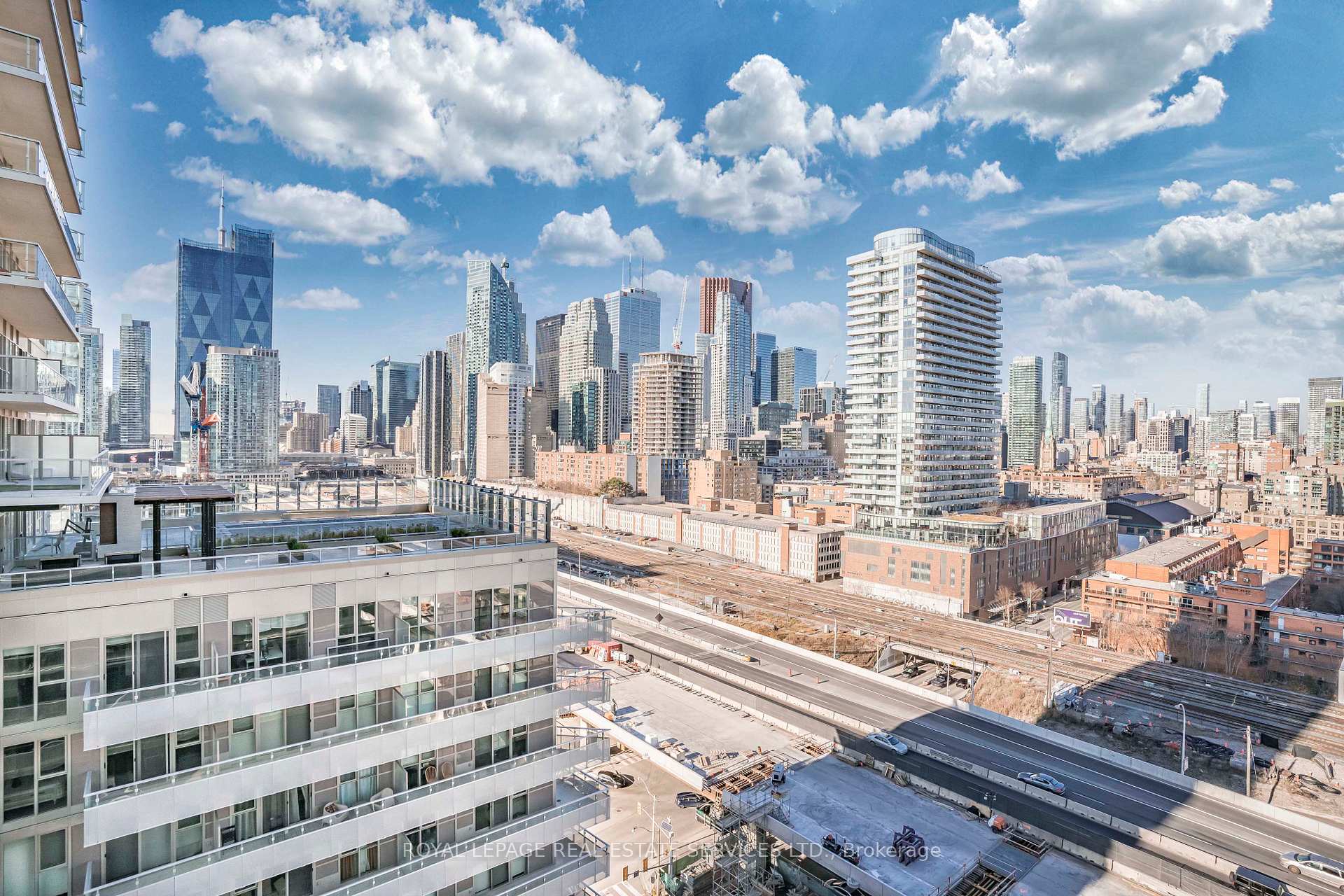 20 Richardson Street 1207, Toronto C08 Unit: 1207