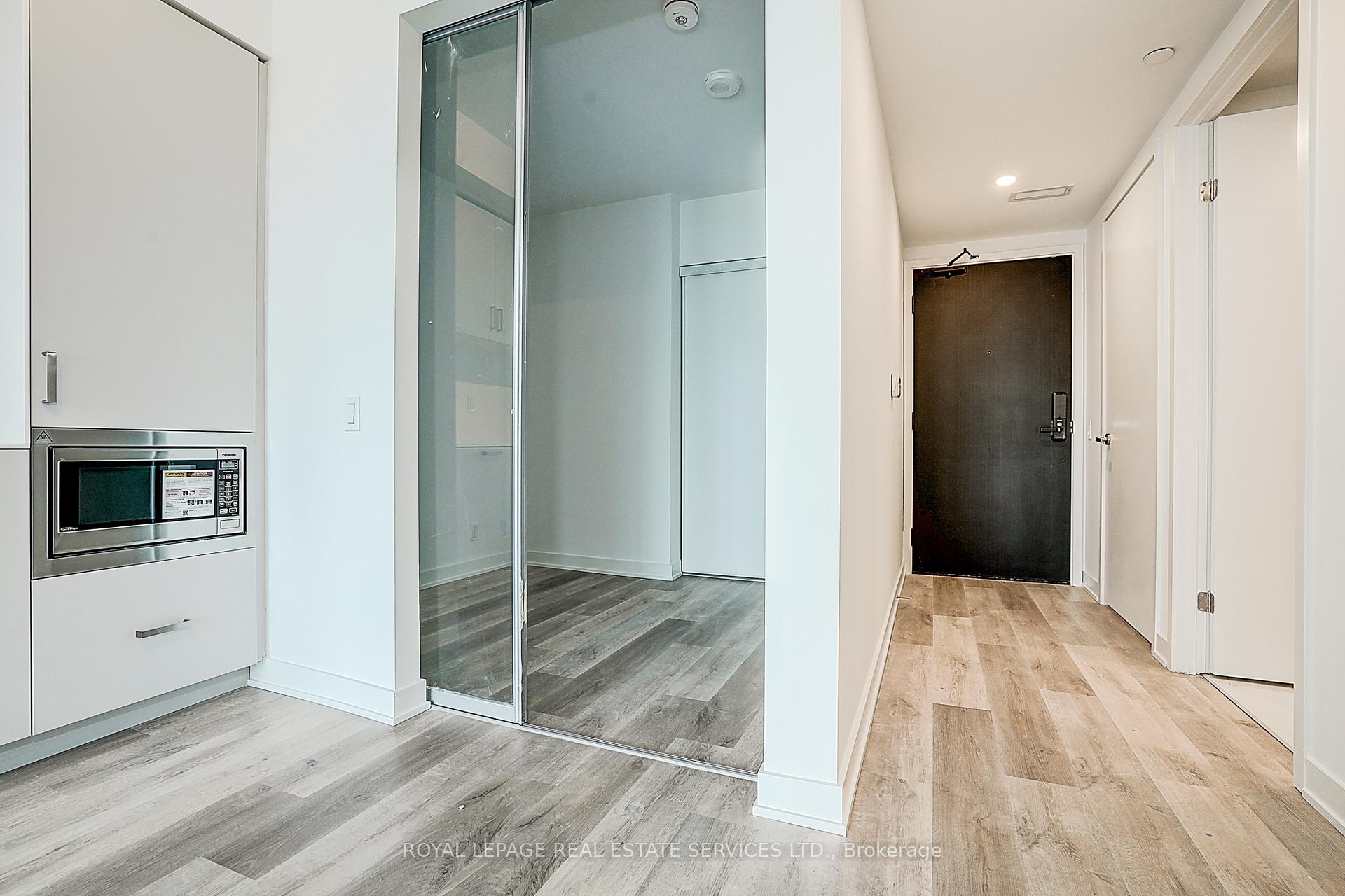 88 Queen Street E 3508