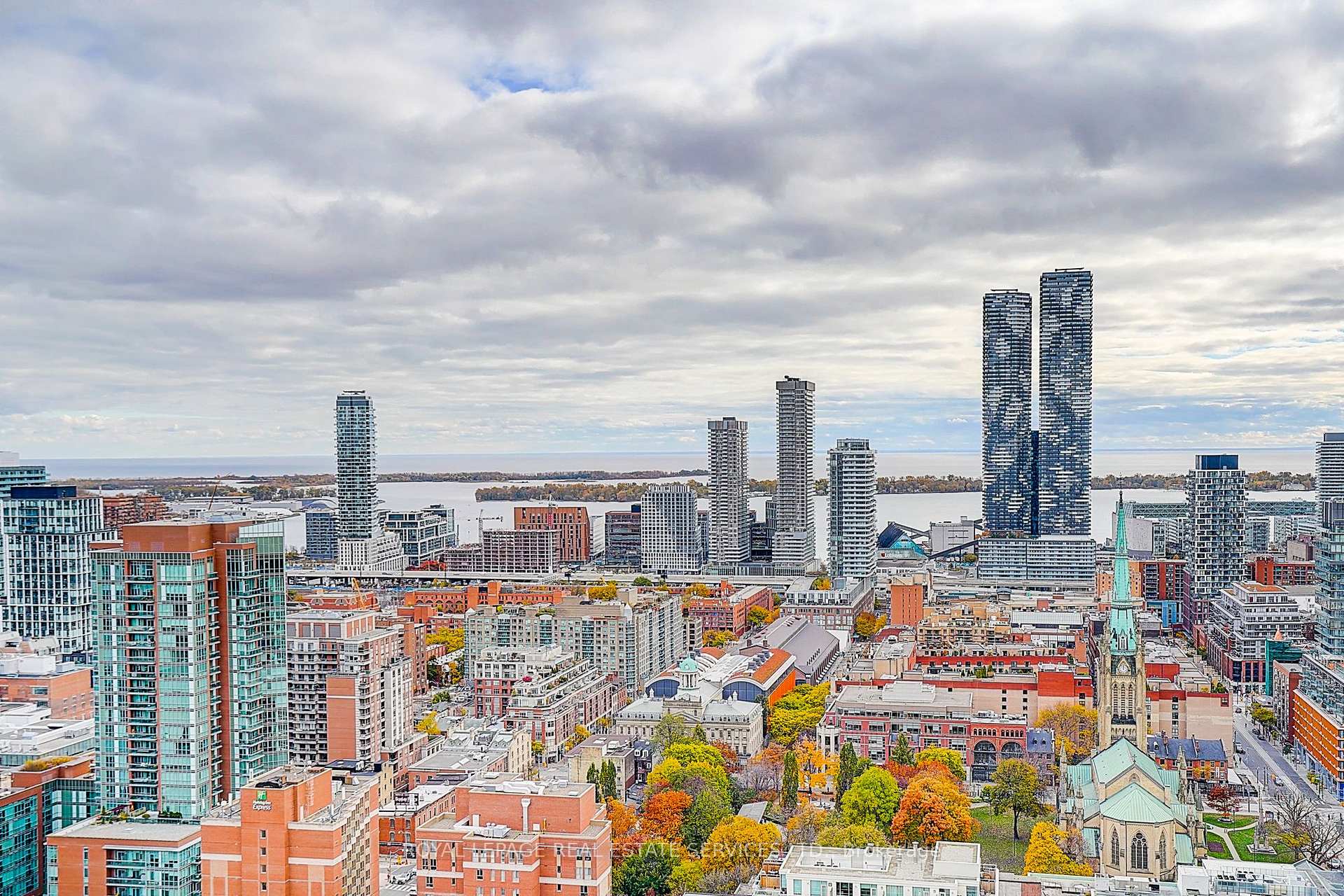 88 Queen Street E 3508