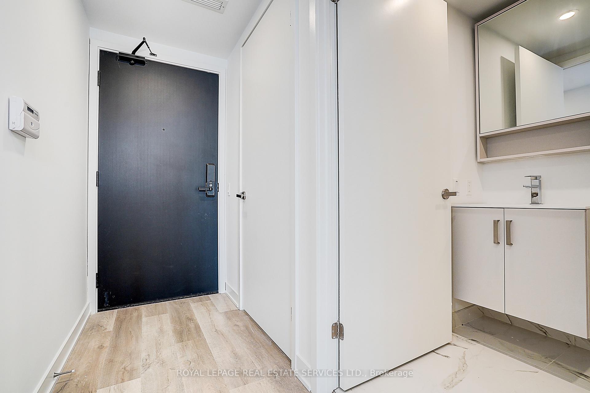 88 Queen Street E 3508