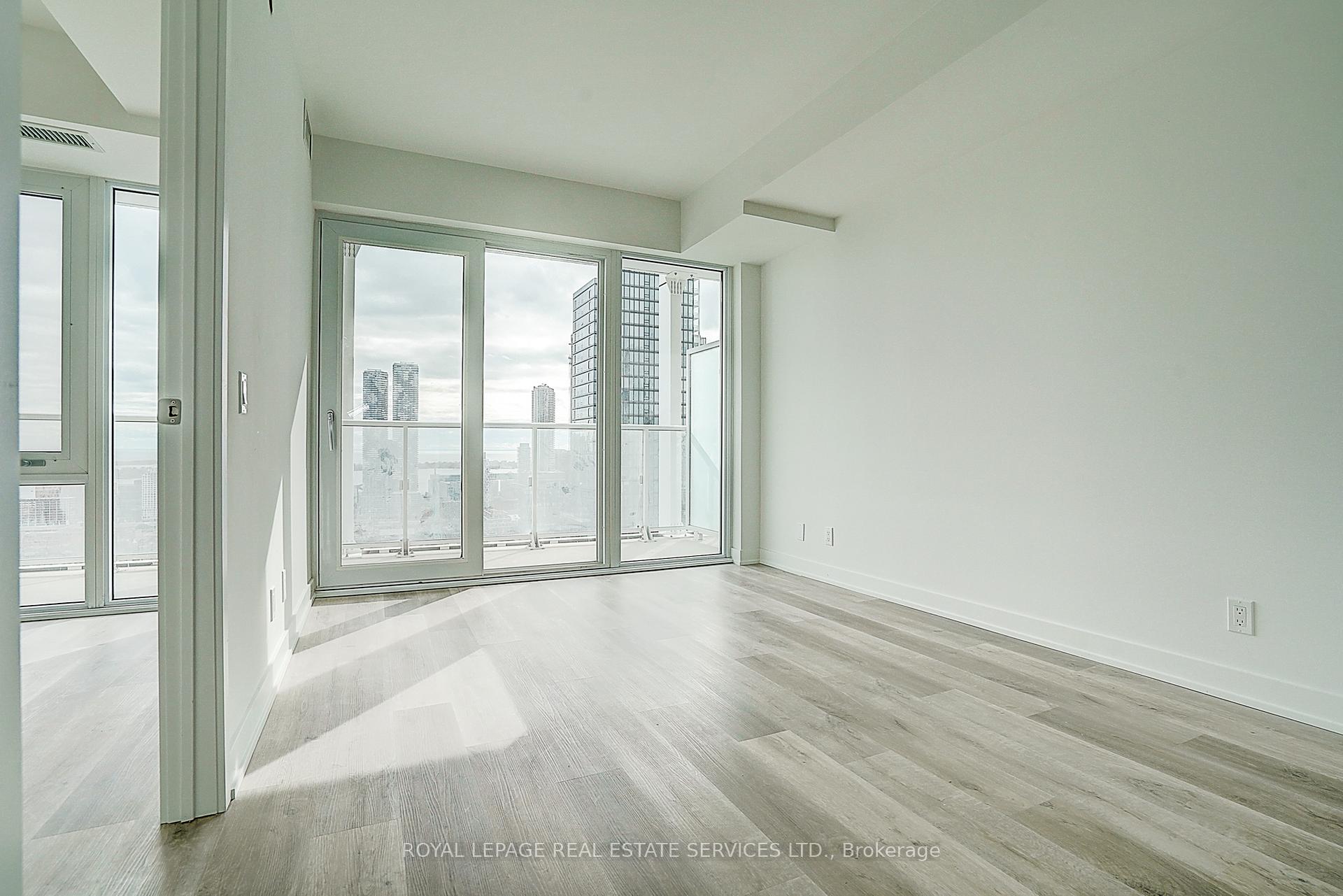 88 Queen Street E 3508