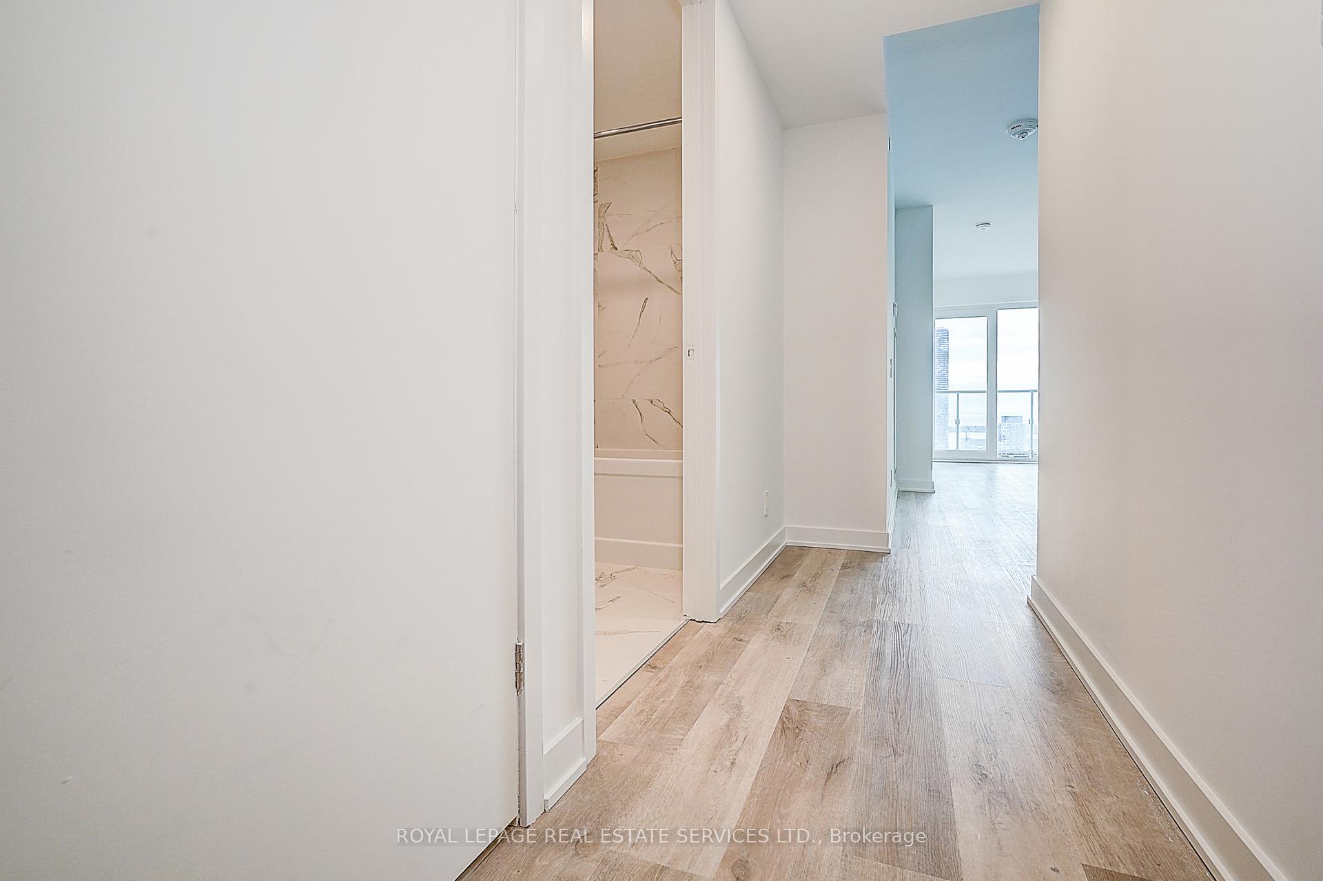 88 Queen Street E 3508