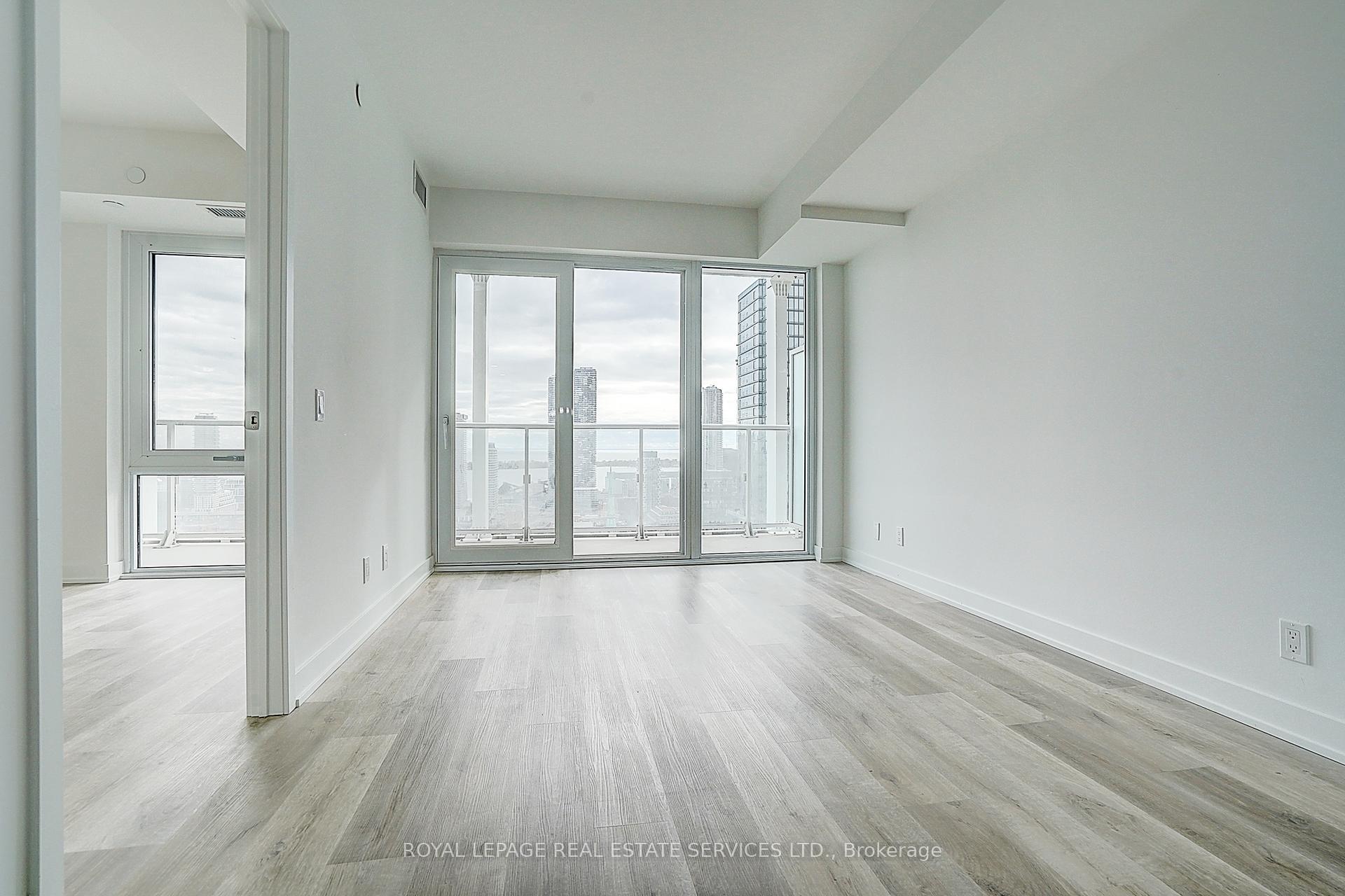 88 Queen Street E 3508