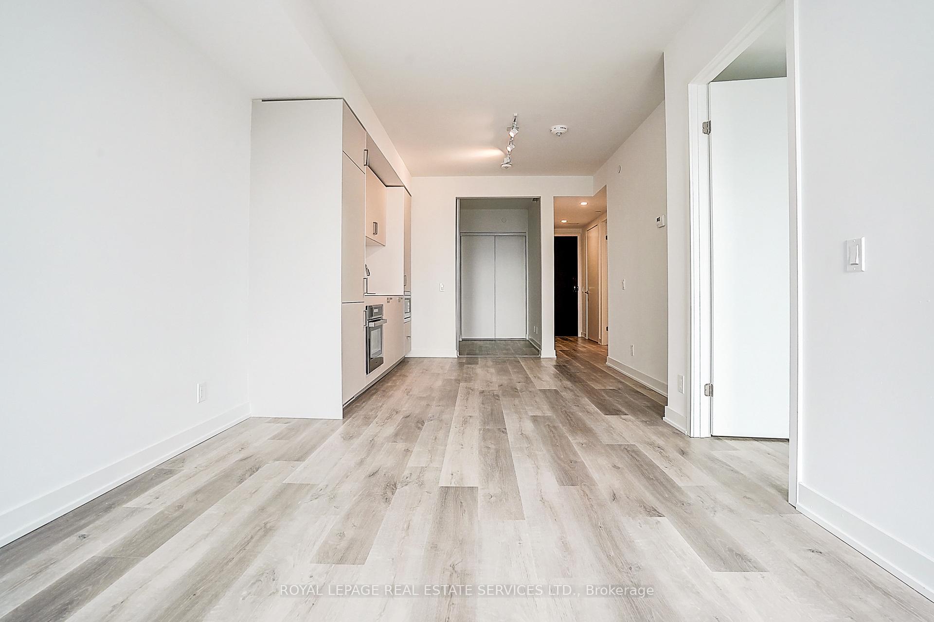 88 Queen Street E 3508