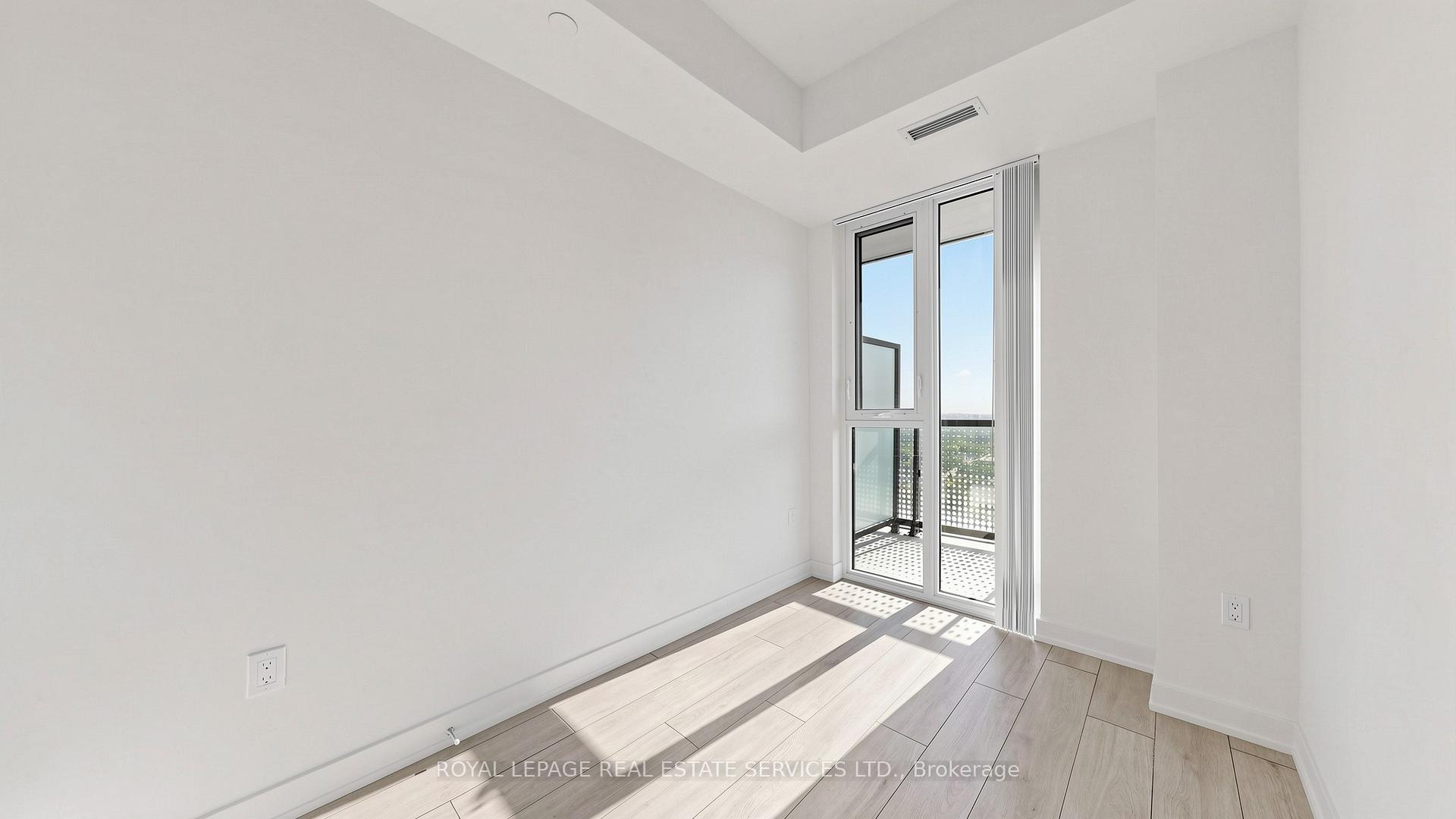 5858 Yonge Street 3015
