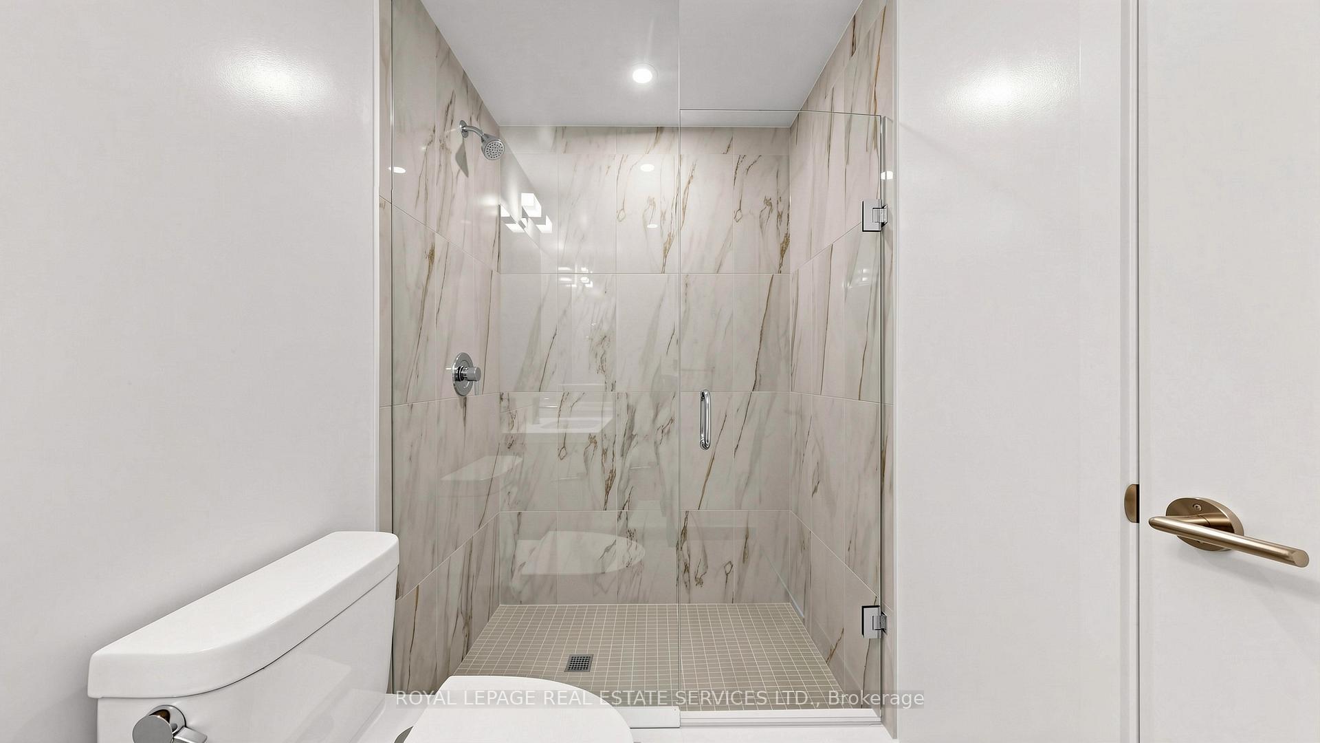 5858 Yonge Street 3015
