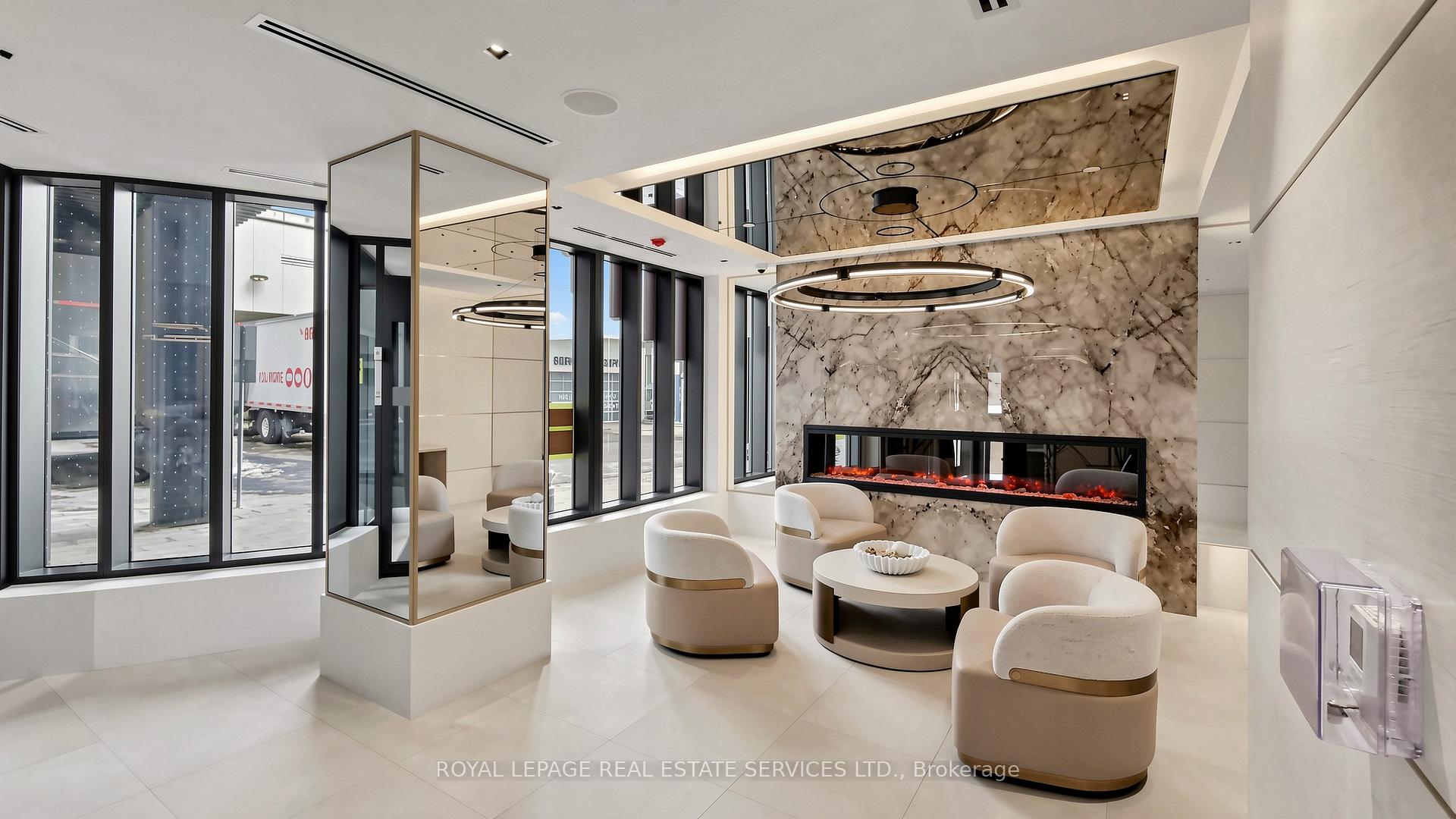 5858 Yonge Street 3015