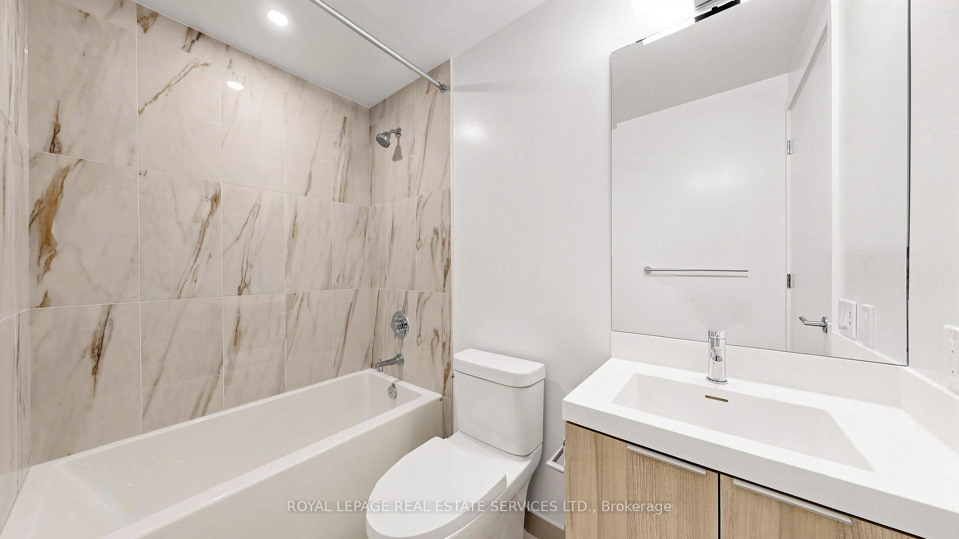 5858 Yonge Street 3015