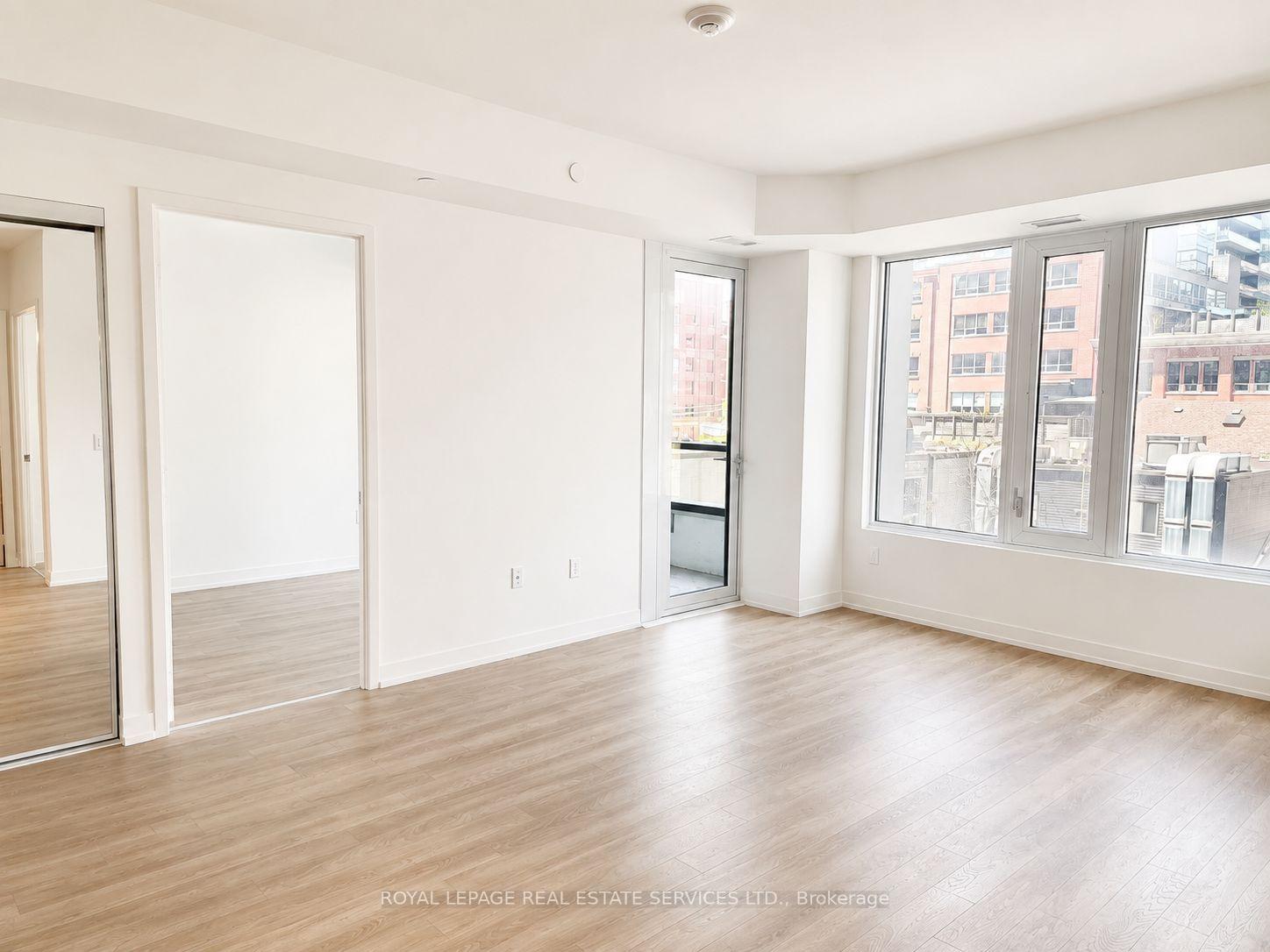 158 Front Street E 414