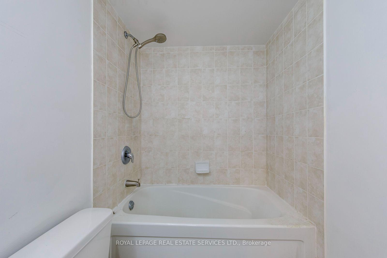 30 Grand Trunk Crescent 2012