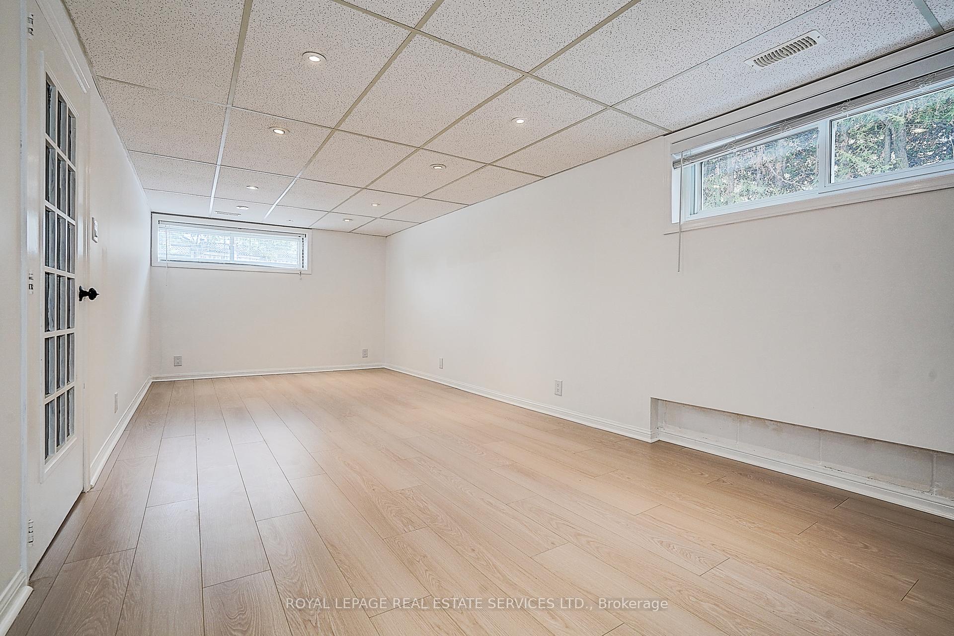 21 Holford Crescent, Toronto E05, ON M1T 1L9, Toronto E05 ON, M1T 1L9