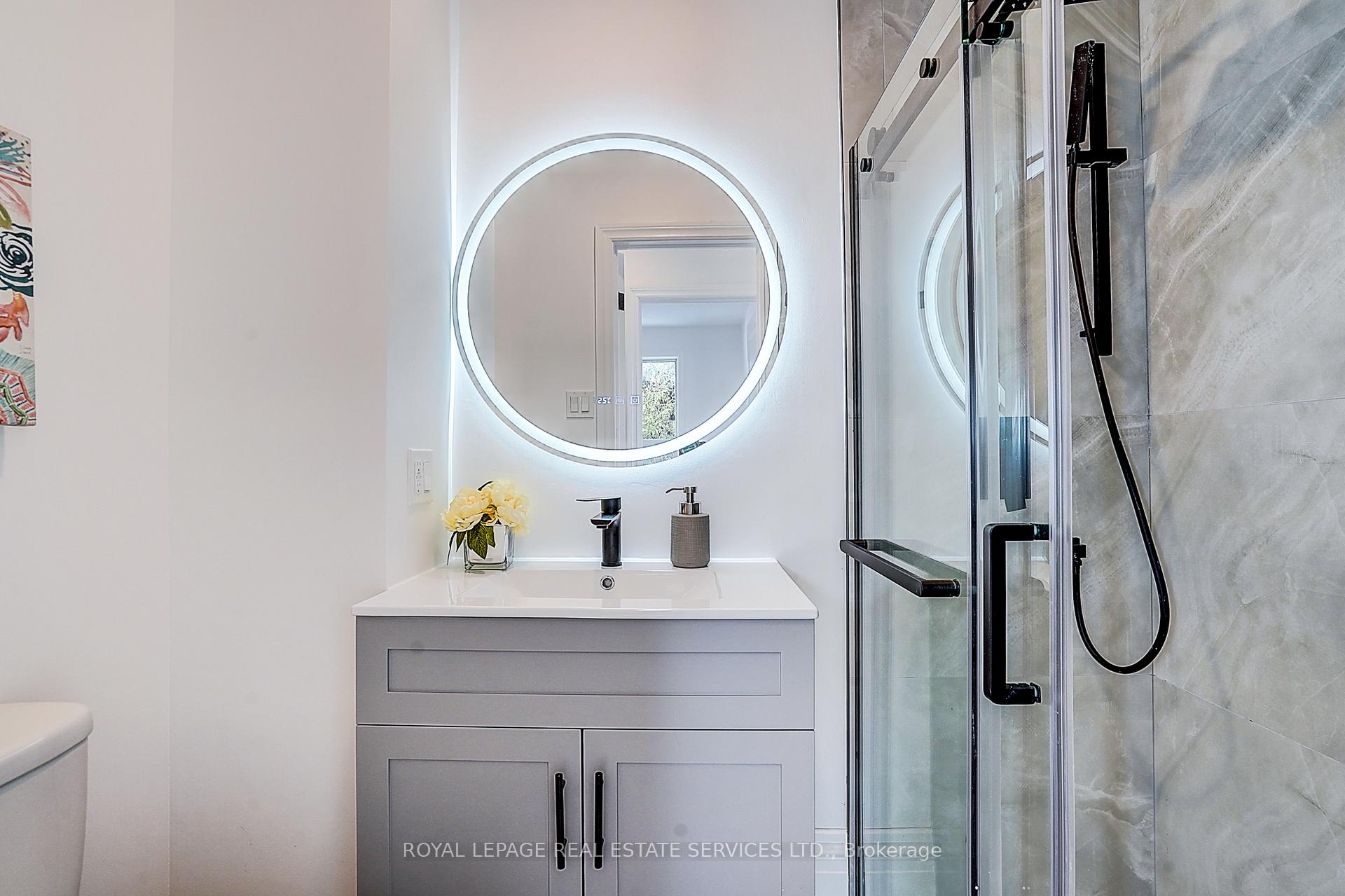 21 Holford Crescent, Toronto E05, ON M1T 1L9, Toronto E05 ON, M1T 1L9