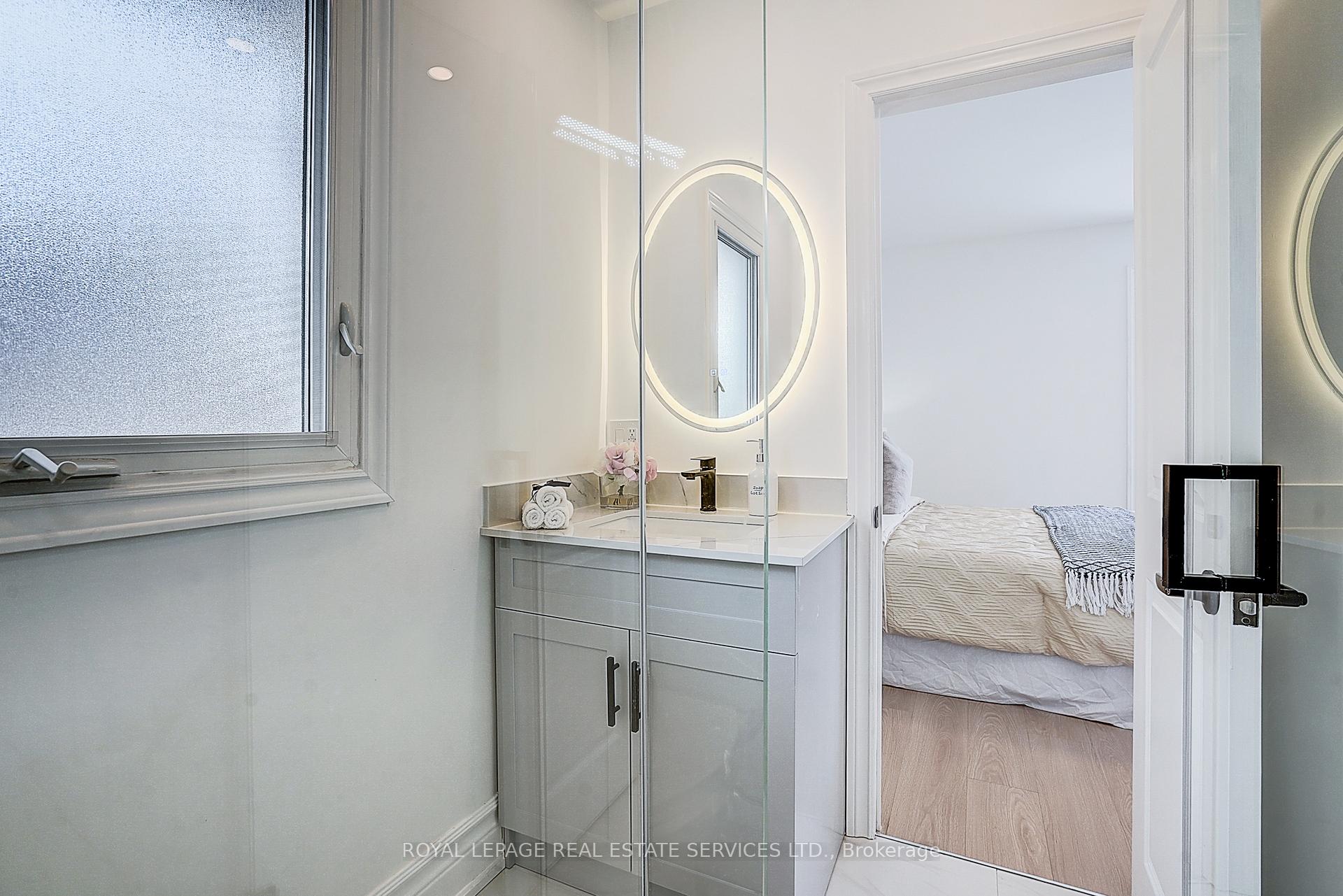 21 Holford Crescent, Toronto E05, ON M1T 1L9, Toronto E05 ON, M1T 1L9