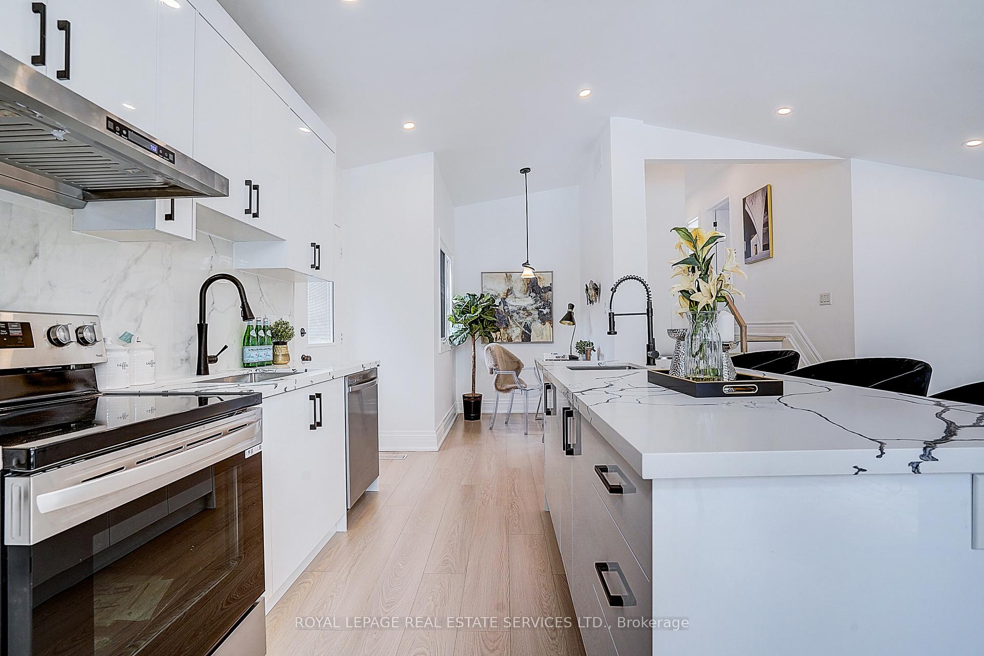 21 Holford Crescent, Toronto E05, ON M1T 1L9, Toronto E05 ON, M1T 1L9