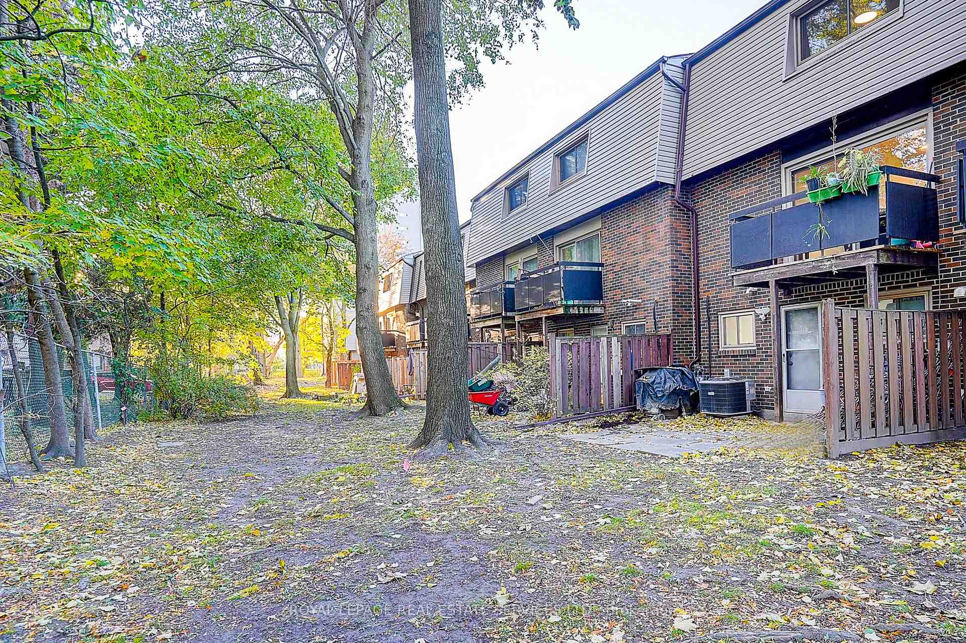 2020 Pharmacy Avenue 23