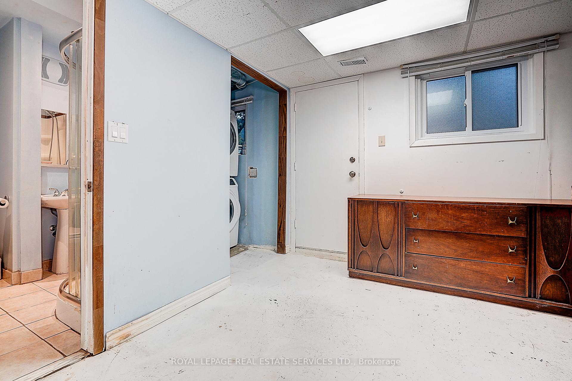 2020 Pharmacy Avenue 23, Toronto Unit: 23