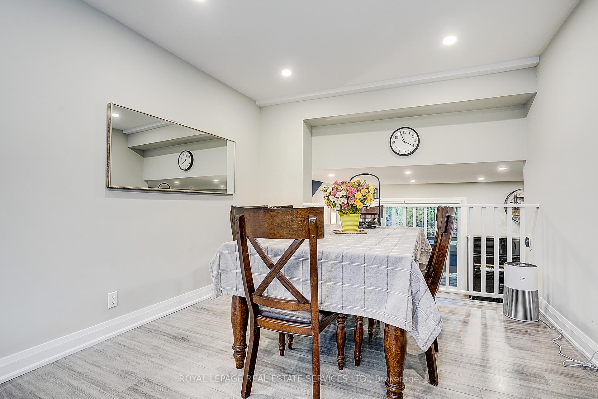 2020 Pharmacy Avenue 23, Toronto Unit: 23