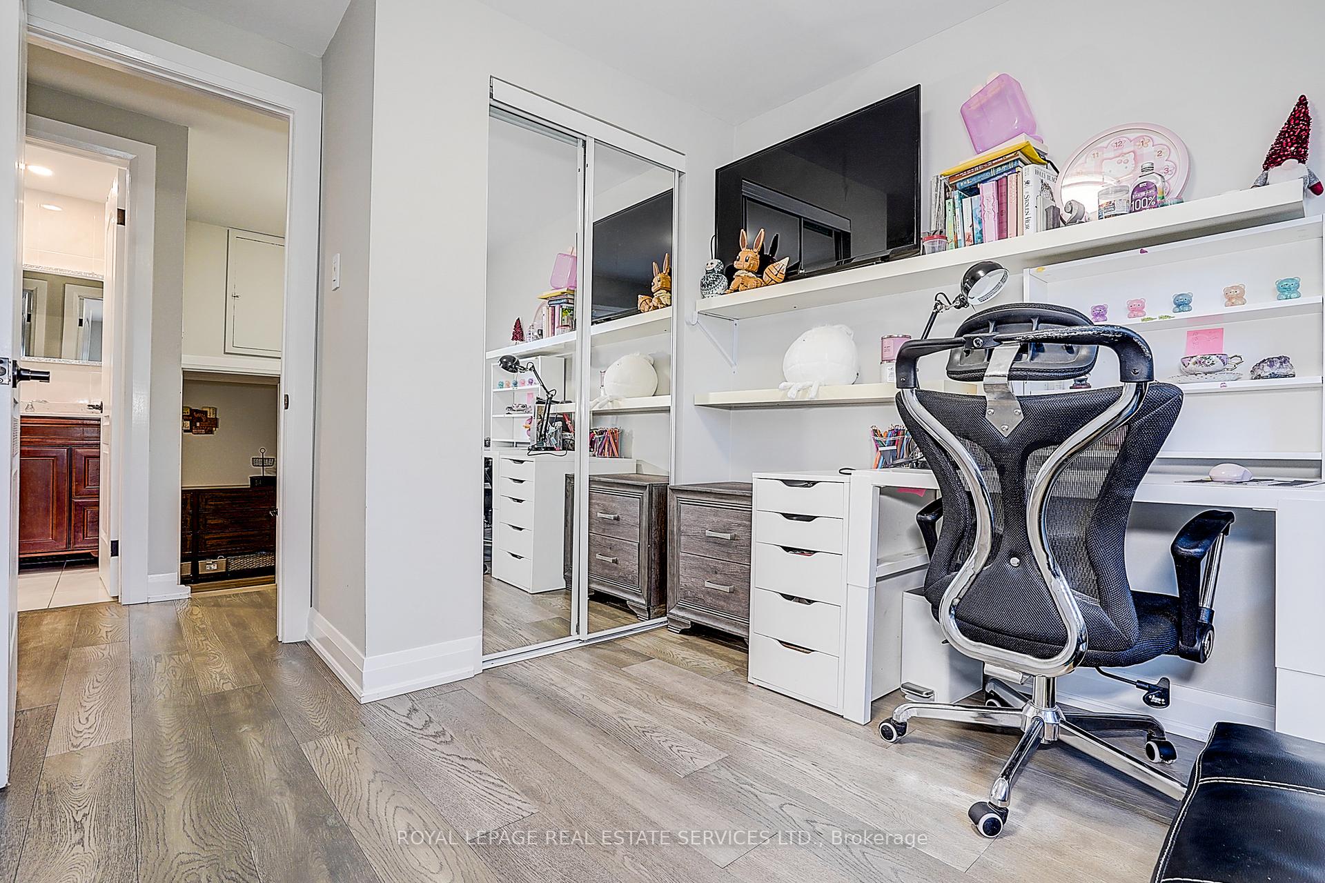 2020 Pharmacy Avenue 23, Toronto Unit: 23