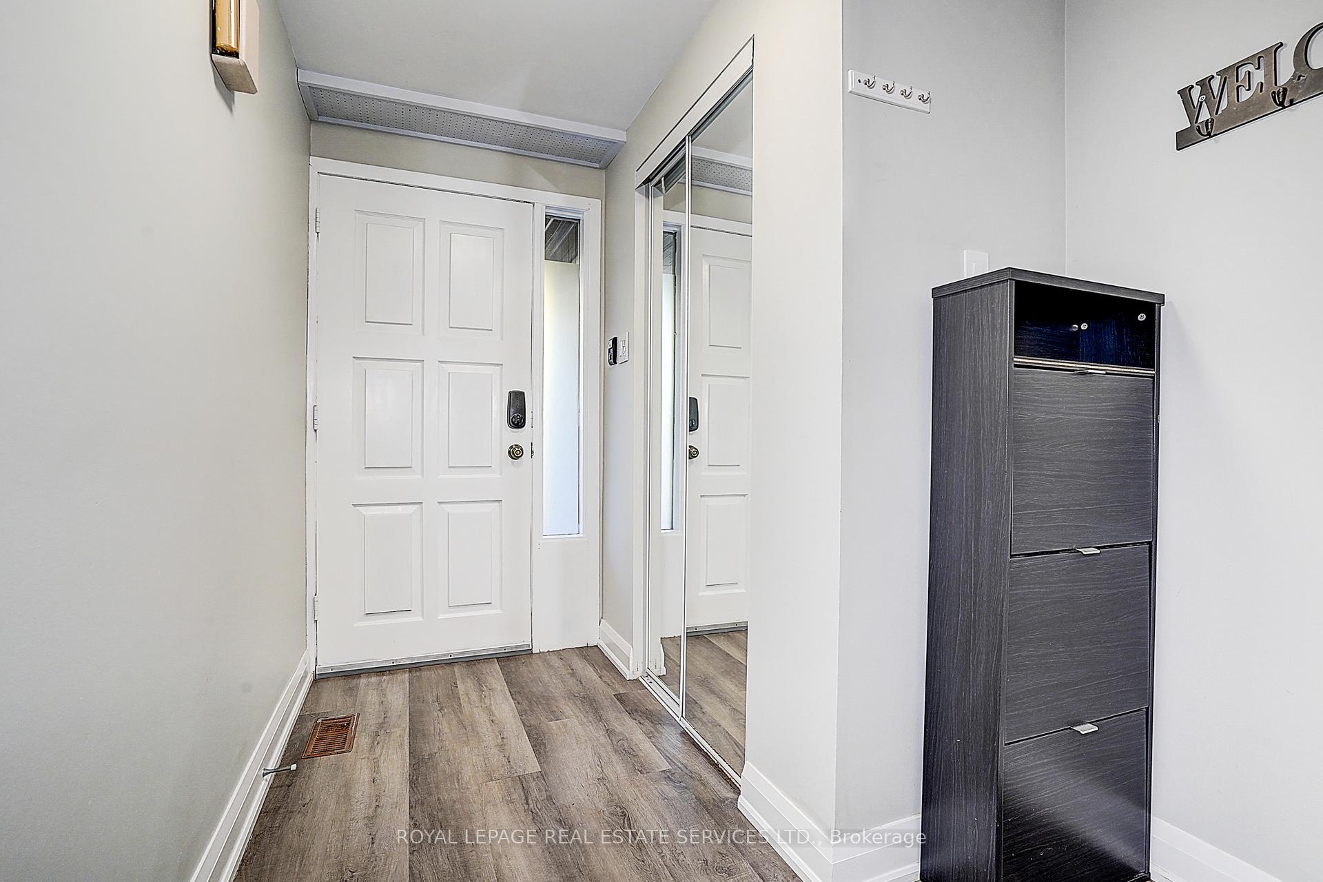 2020 Pharmacy Avenue 23, Toronto Unit: 23