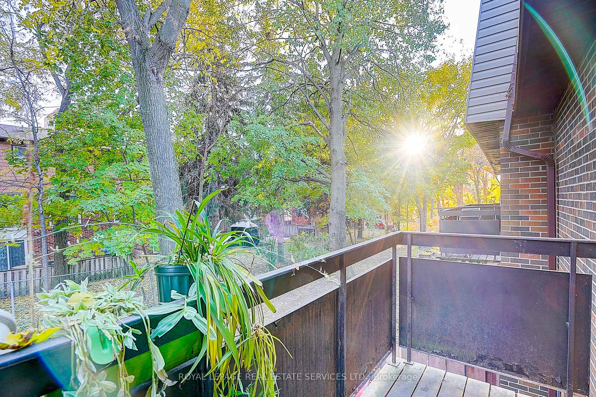 2020 Pharmacy Avenue 23, Toronto Unit: 23