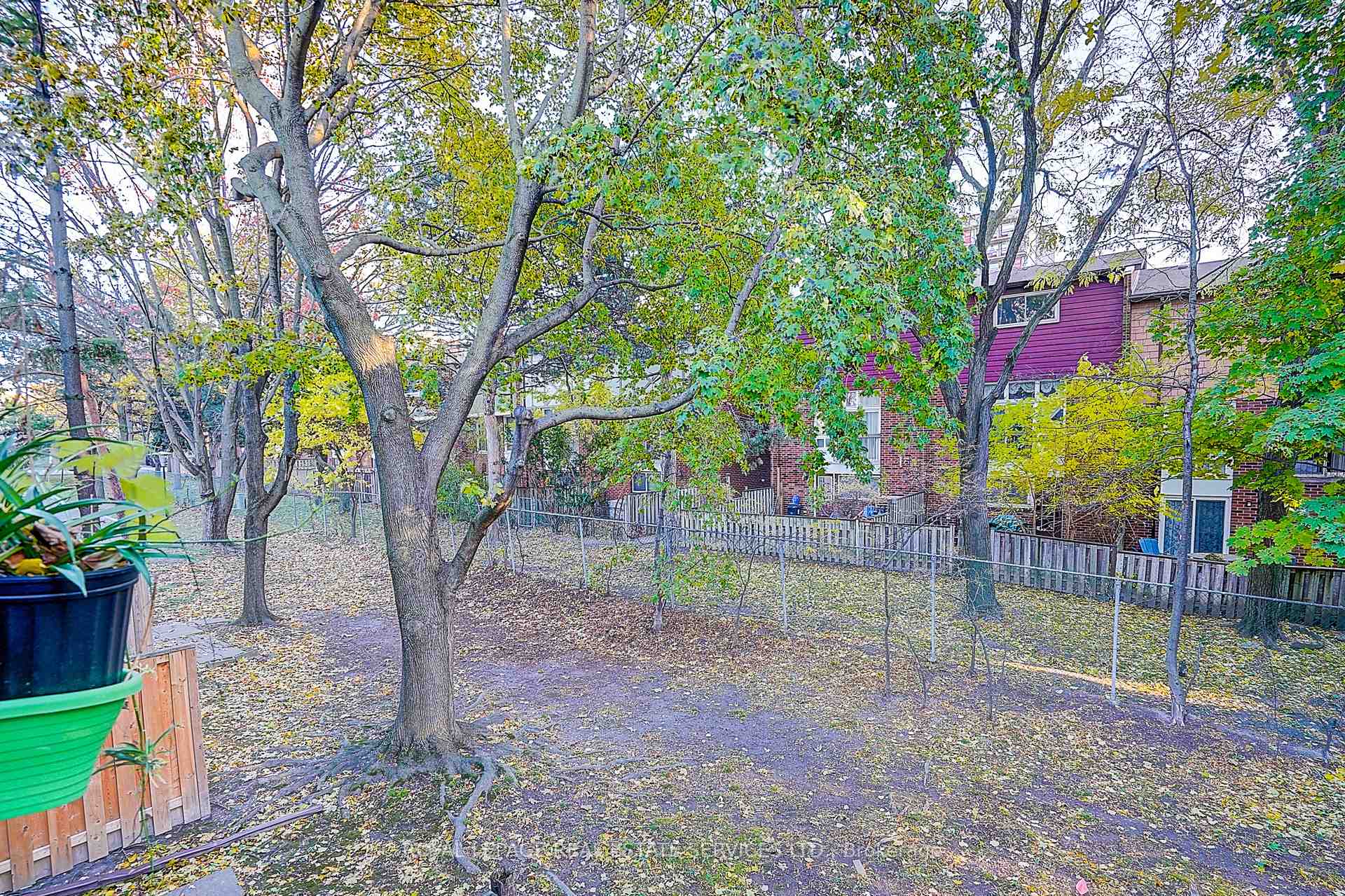 2020 Pharmacy Avenue 23, Toronto Unit: 23