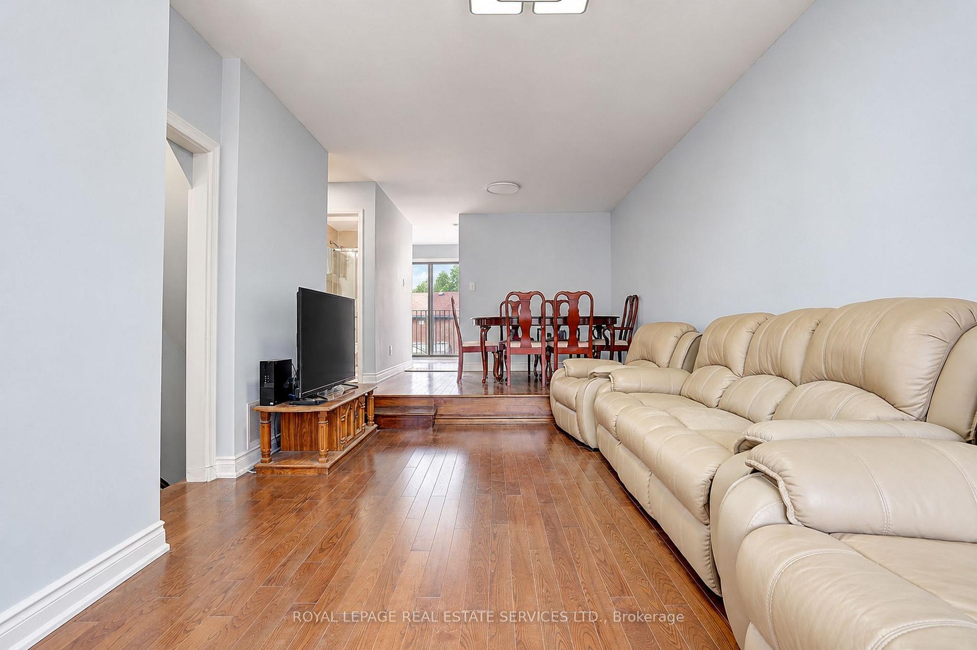10 Reidmount Avenue 10, Toronto Unit: 10