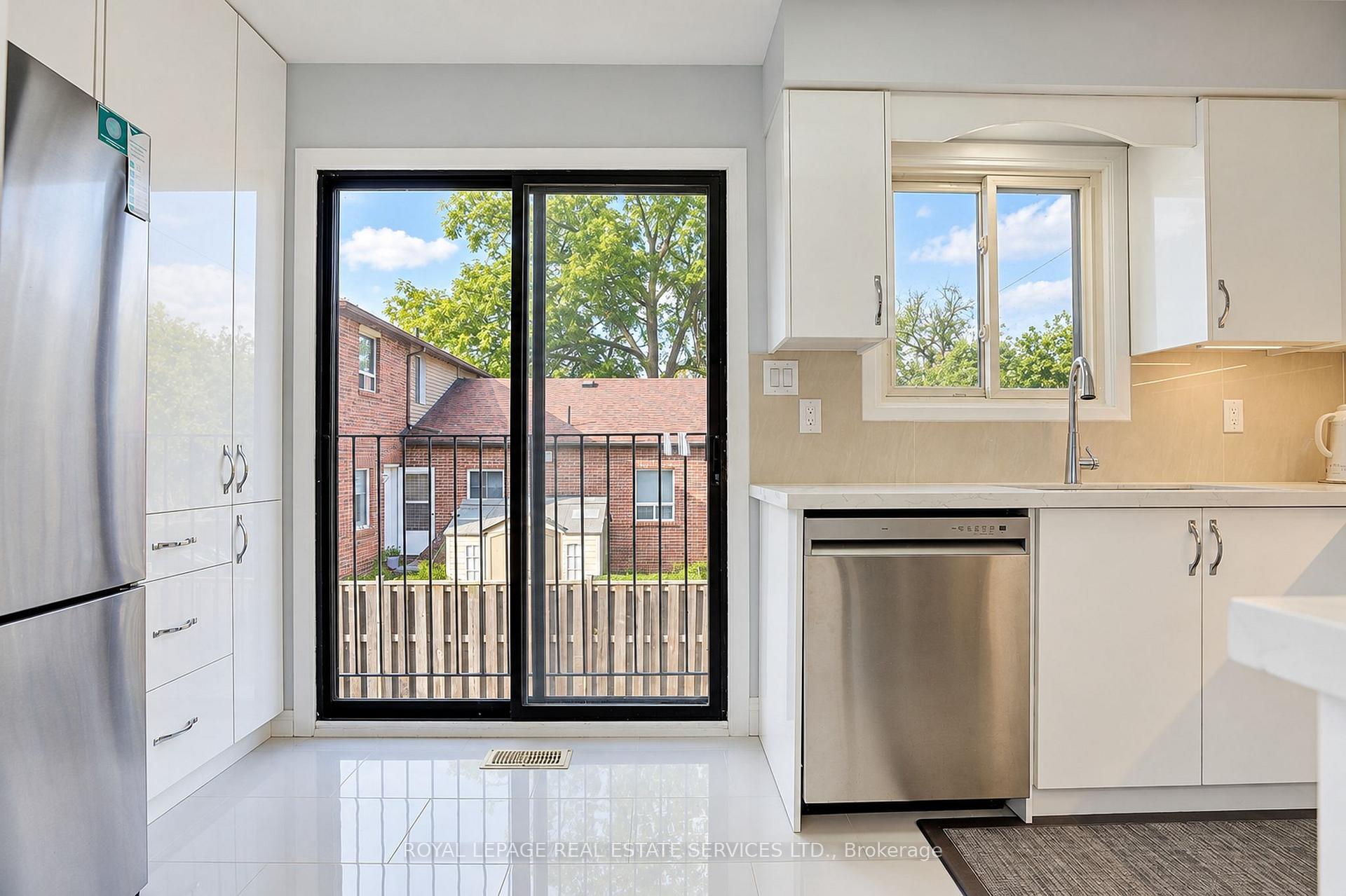 10 Reidmount Avenue 10, Toronto Unit: 10