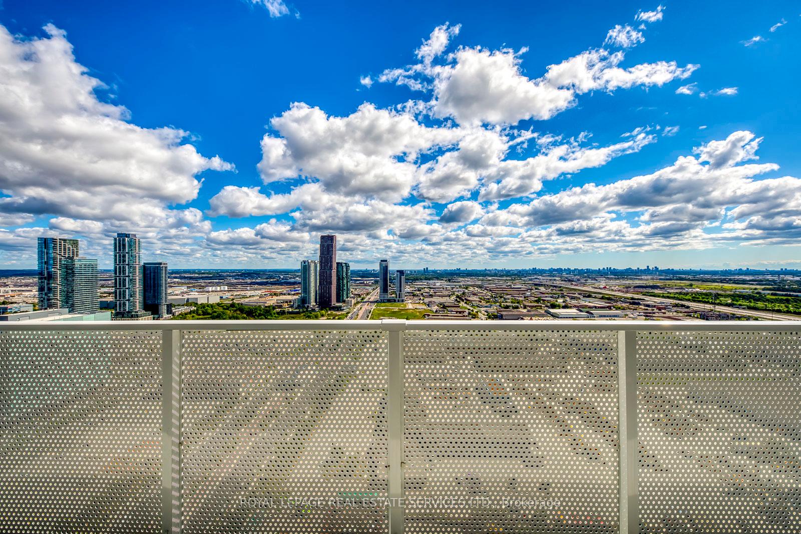 28 Interchange Way 4106