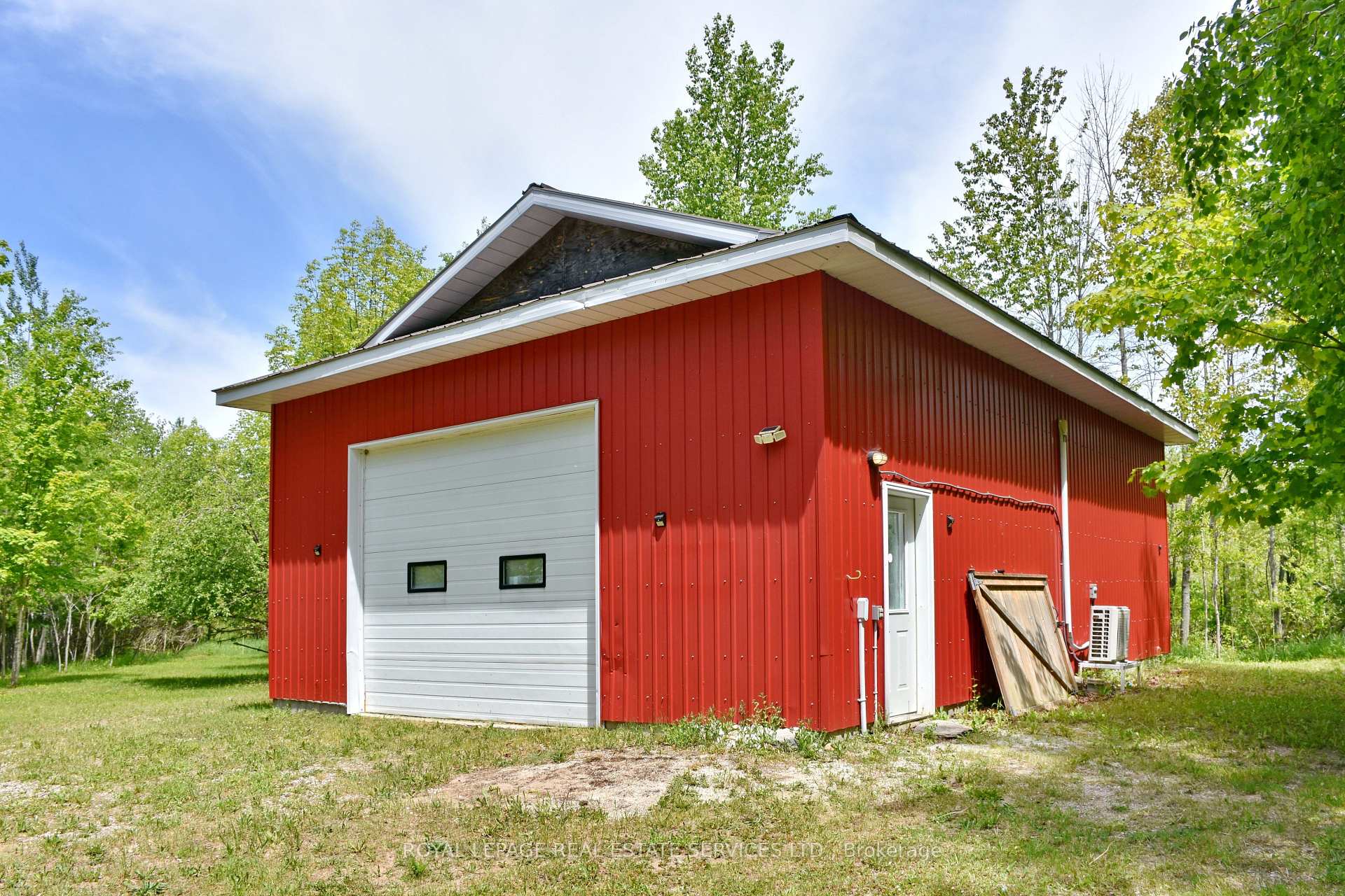 960 Lawson Road