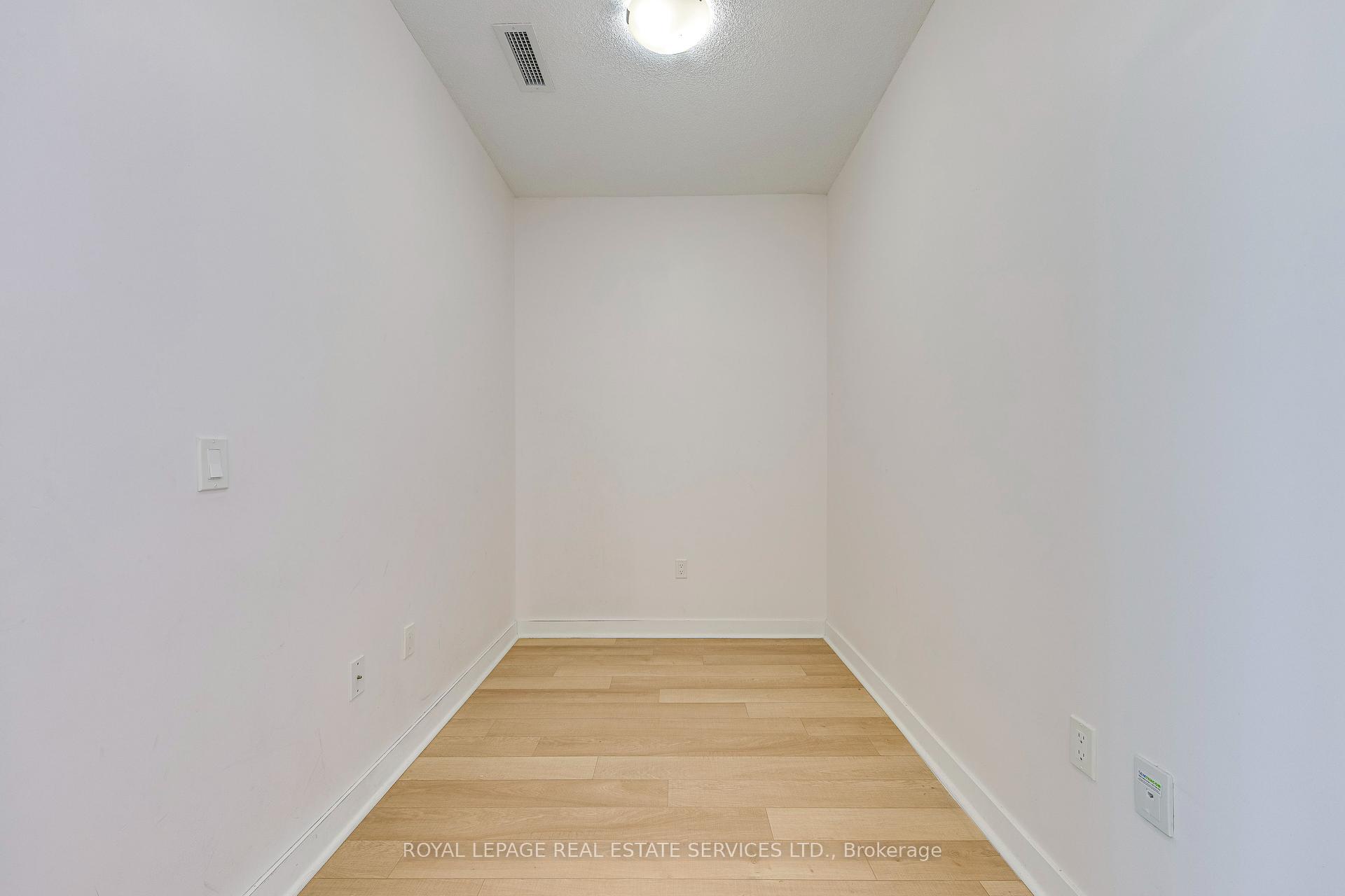 #910 - 3975 Grand Park Drive Unit: 910