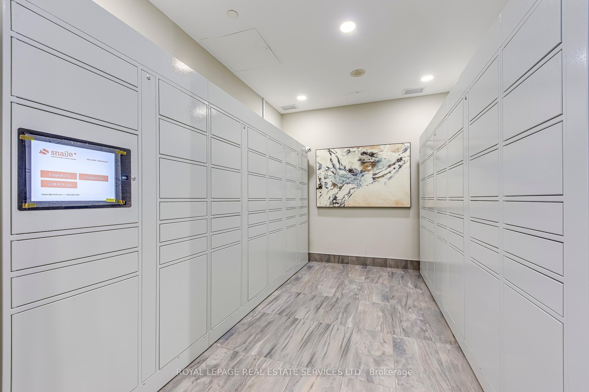 #910 - 3975 Grand Park Drive Unit: 910