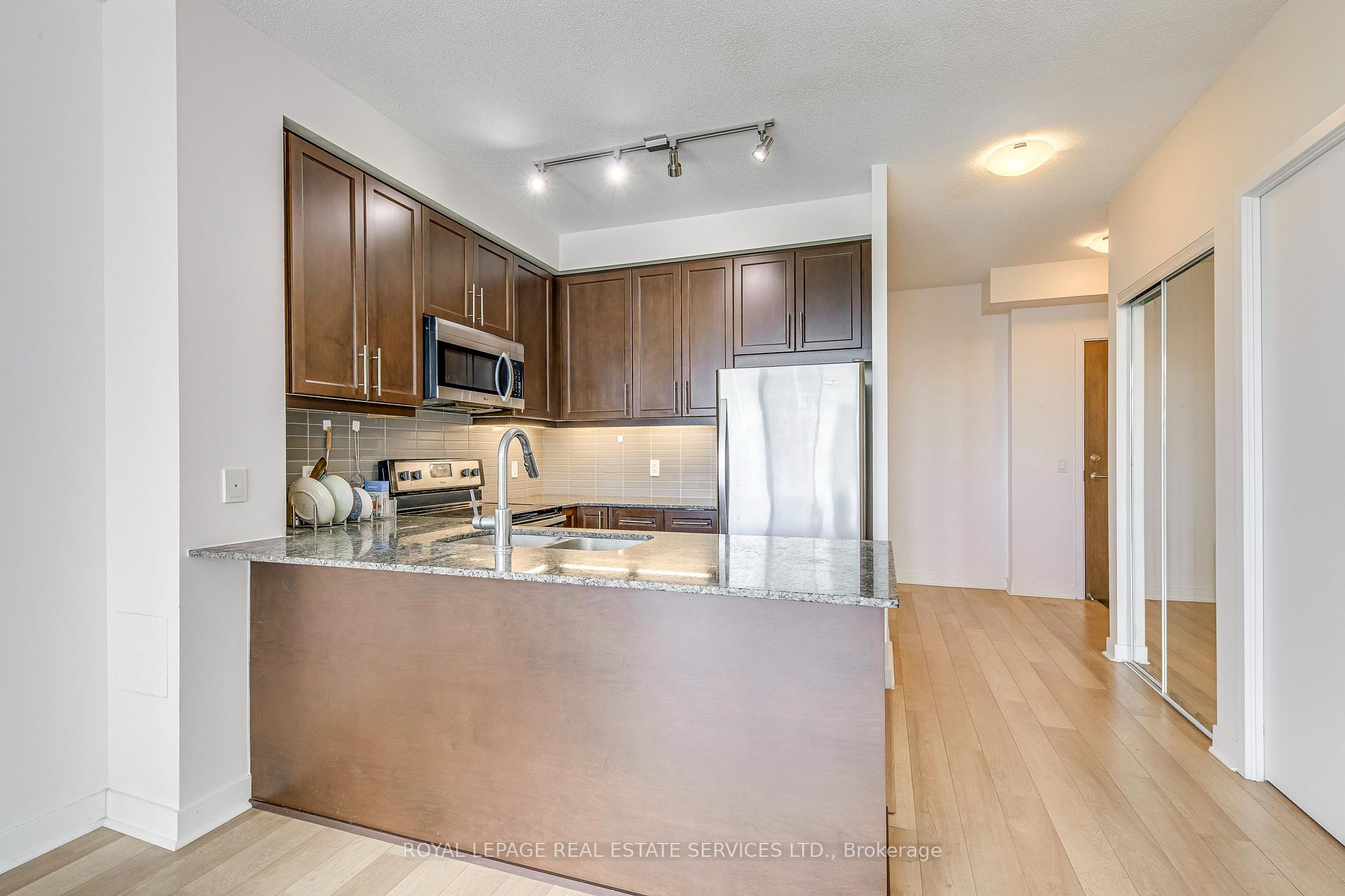 #910 - 3975 Grand Park Drive Unit: 910