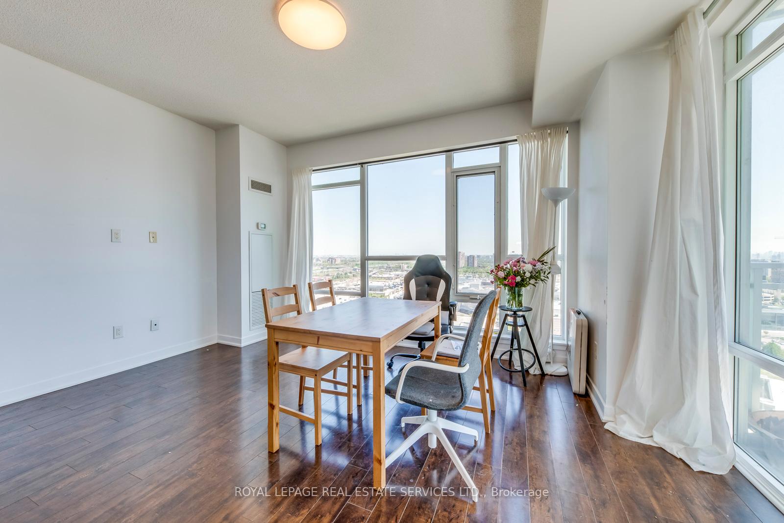 365 Prince Of Wales Drive #1902