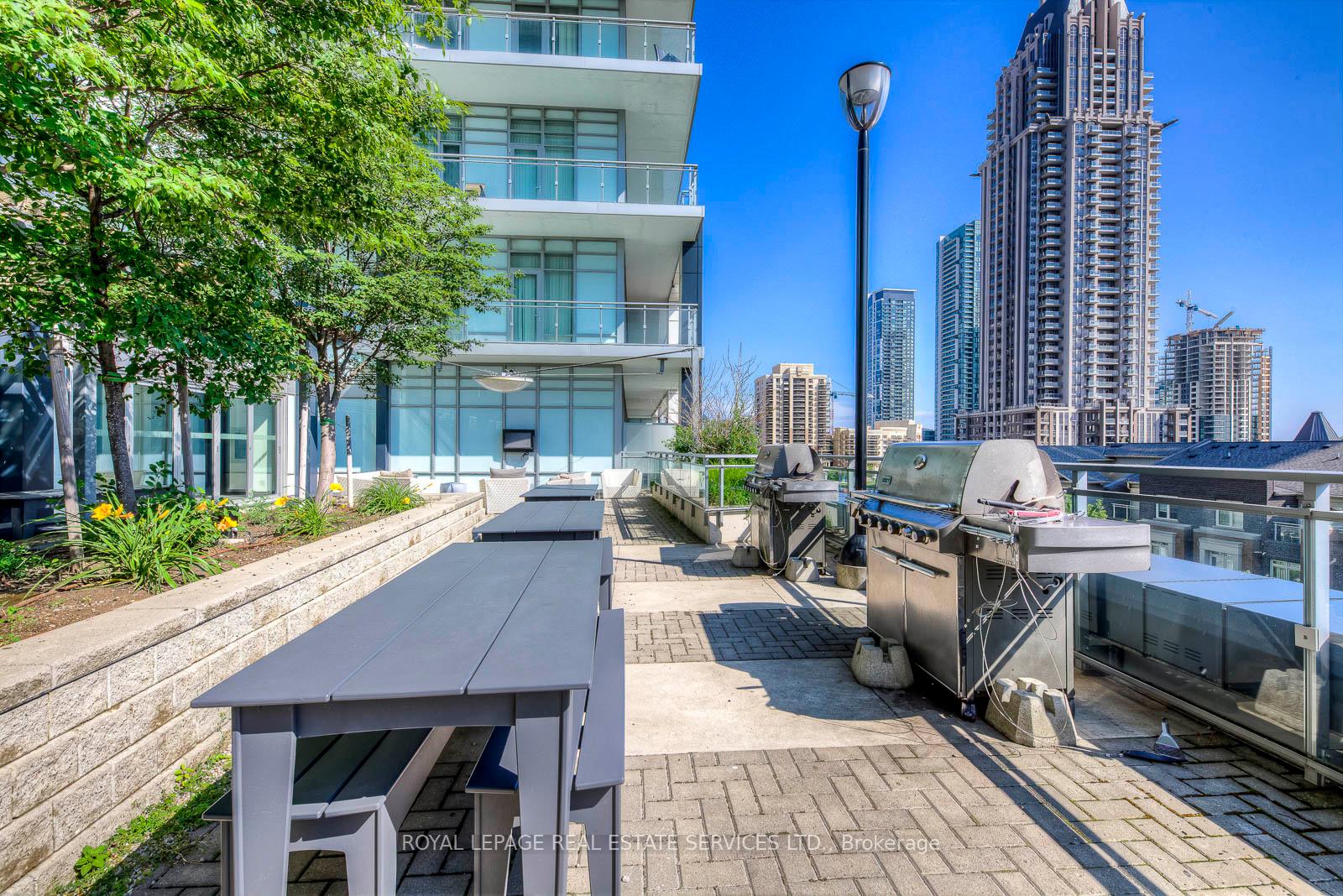 365 Prince Of Wales Drive #1902