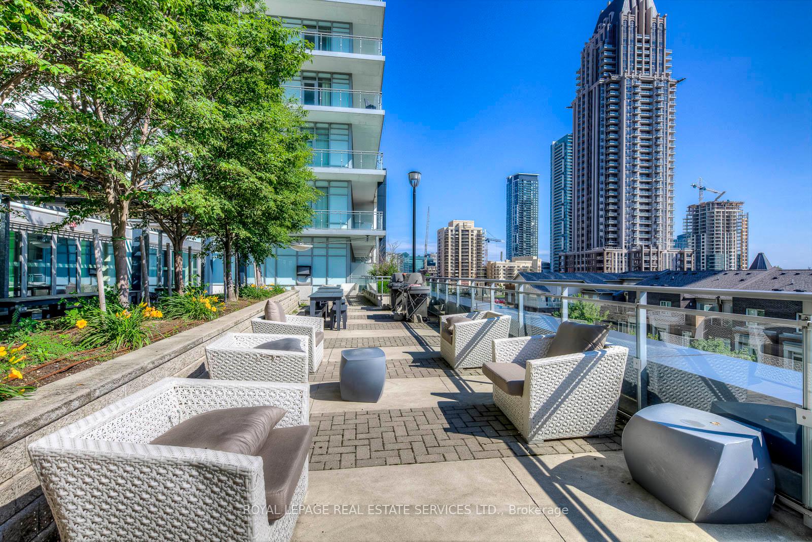 365 Prince Of Wales Drive #1902