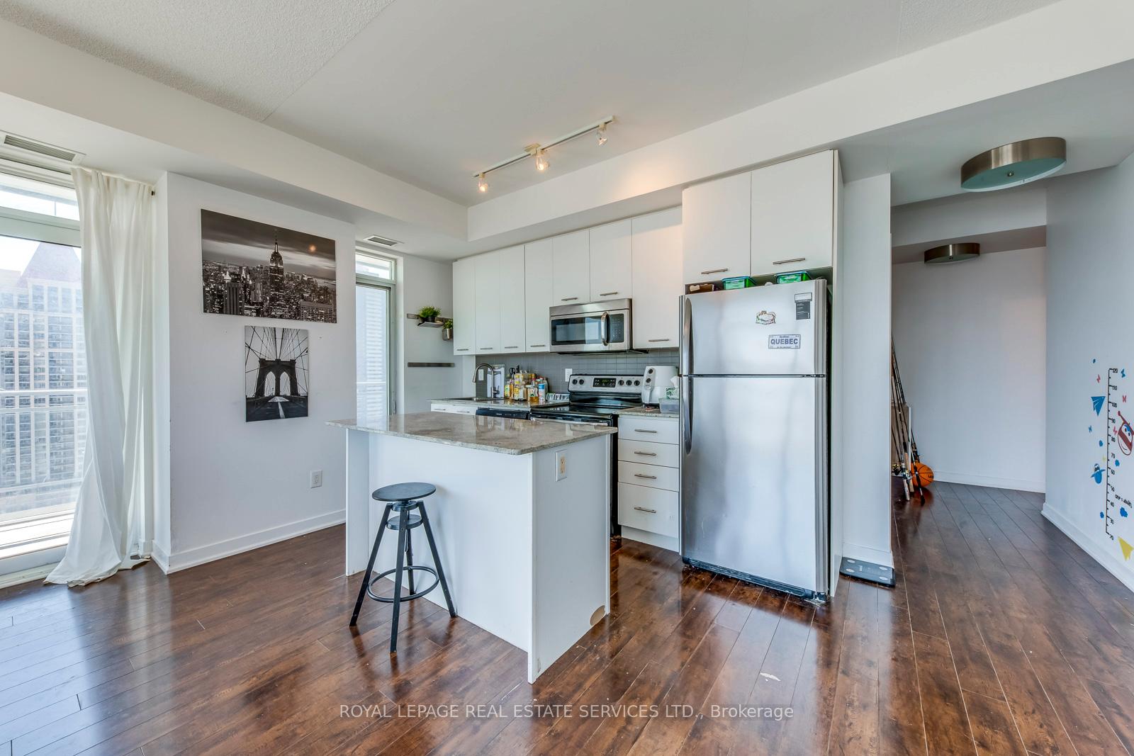 365 Prince Of Wales Drive #1902