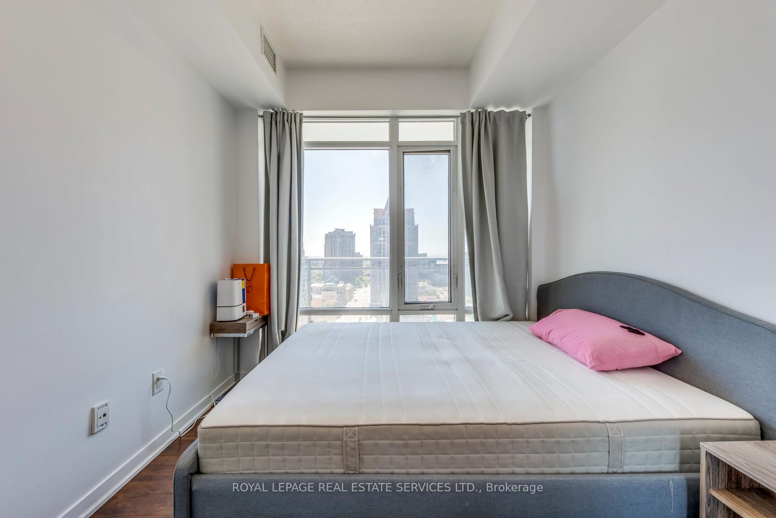 365 Prince Of Wales Drive #1902