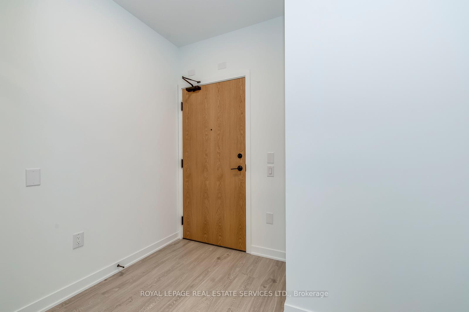 2495 Eglinton Avenue #314