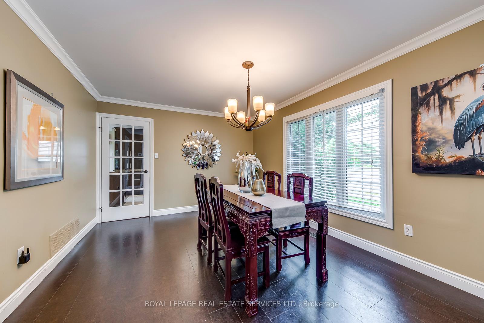 1143 Chapelton Place