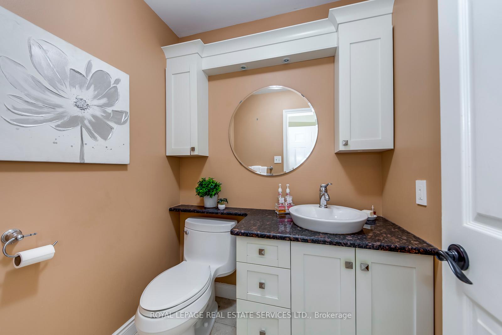 1143 Chapelton Place