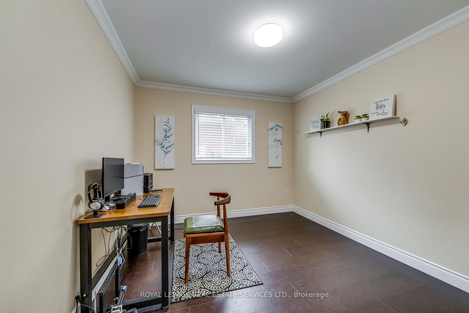 1143 Chapelton Place