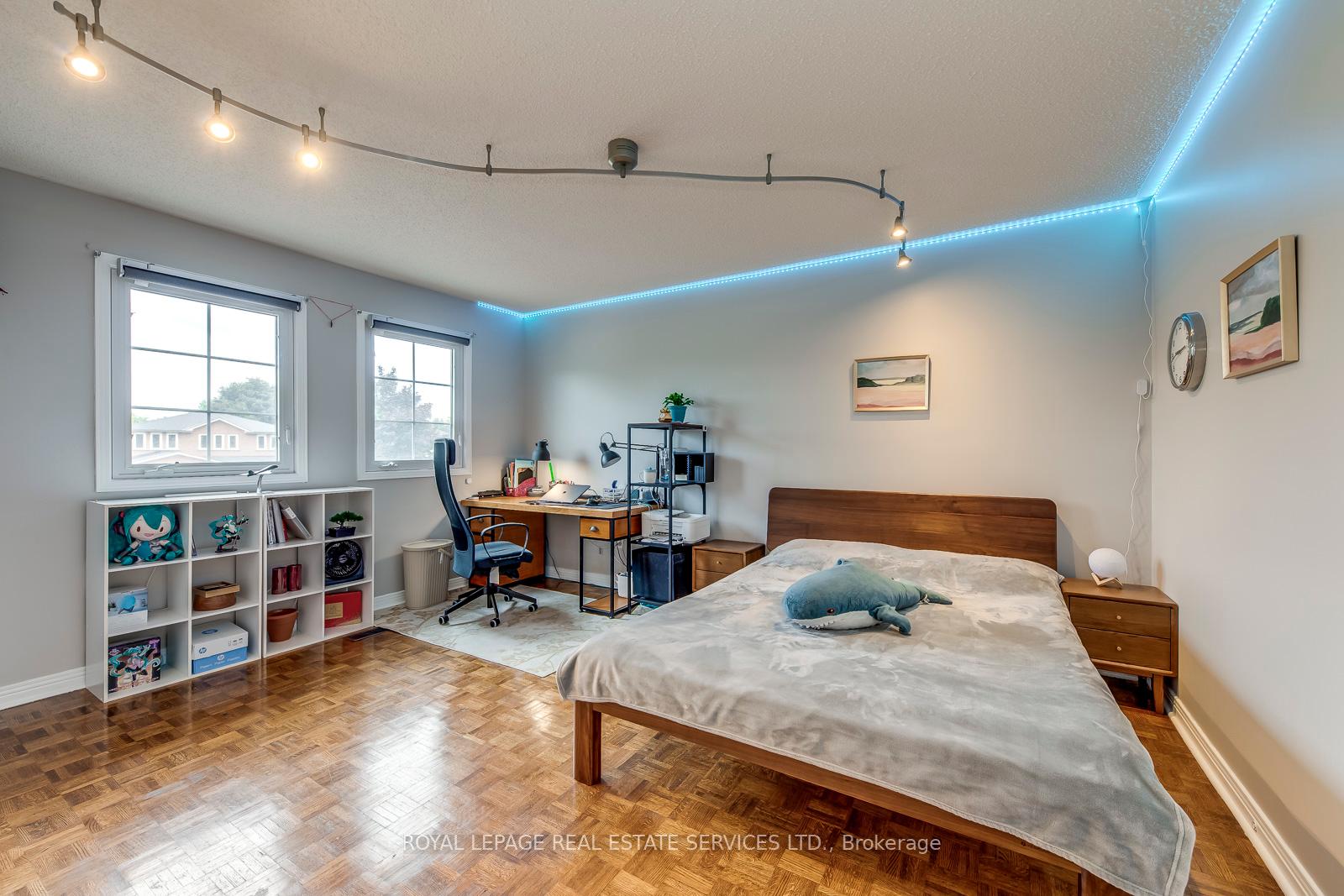 1143 Chapelton Place