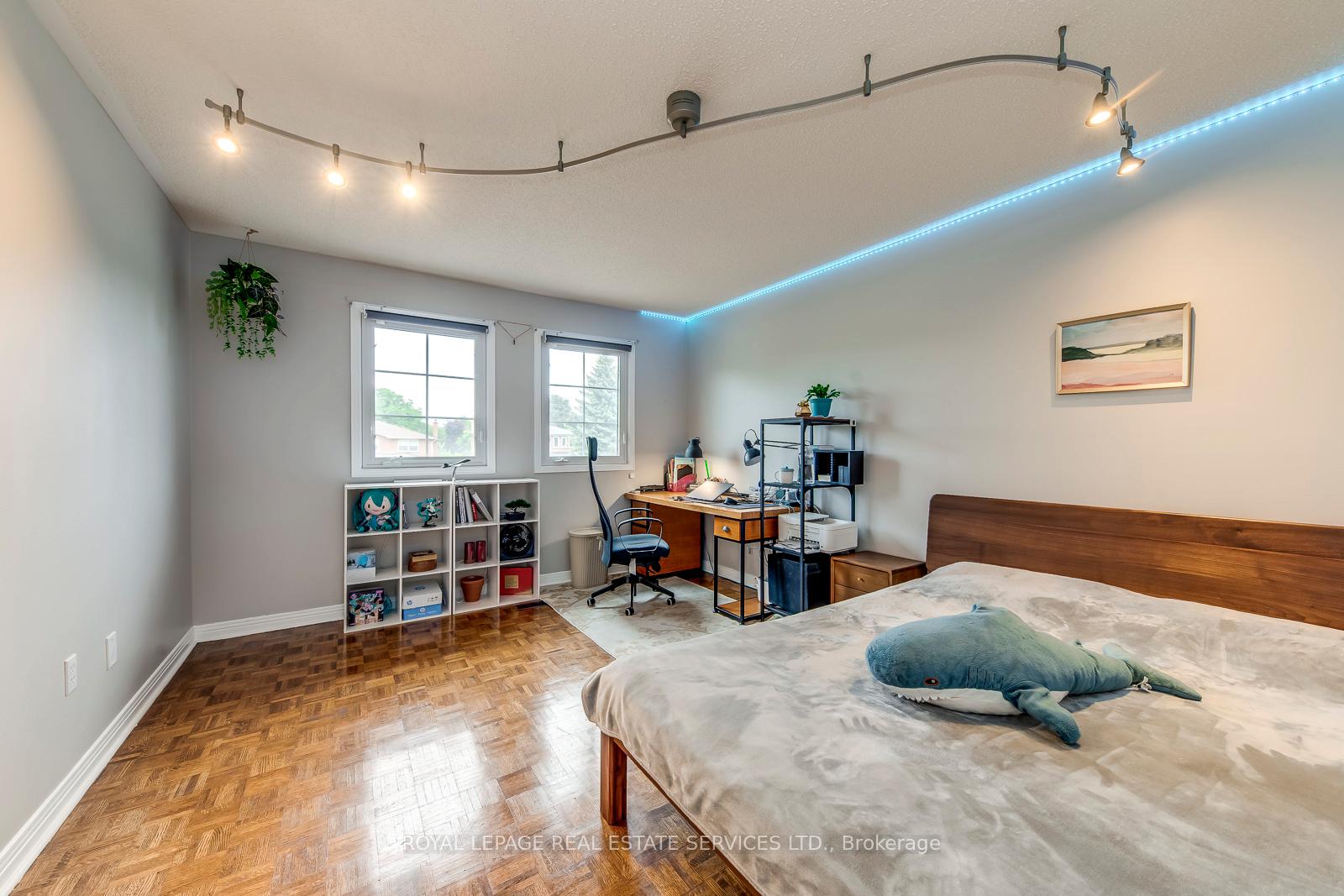 1143 Chapelton Place